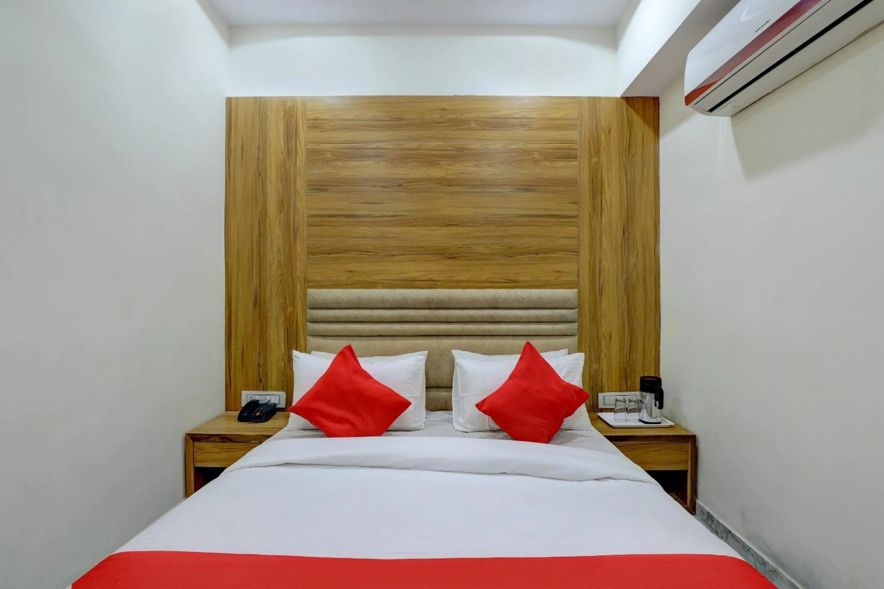 Bedroom in Hotel O Sai Villa