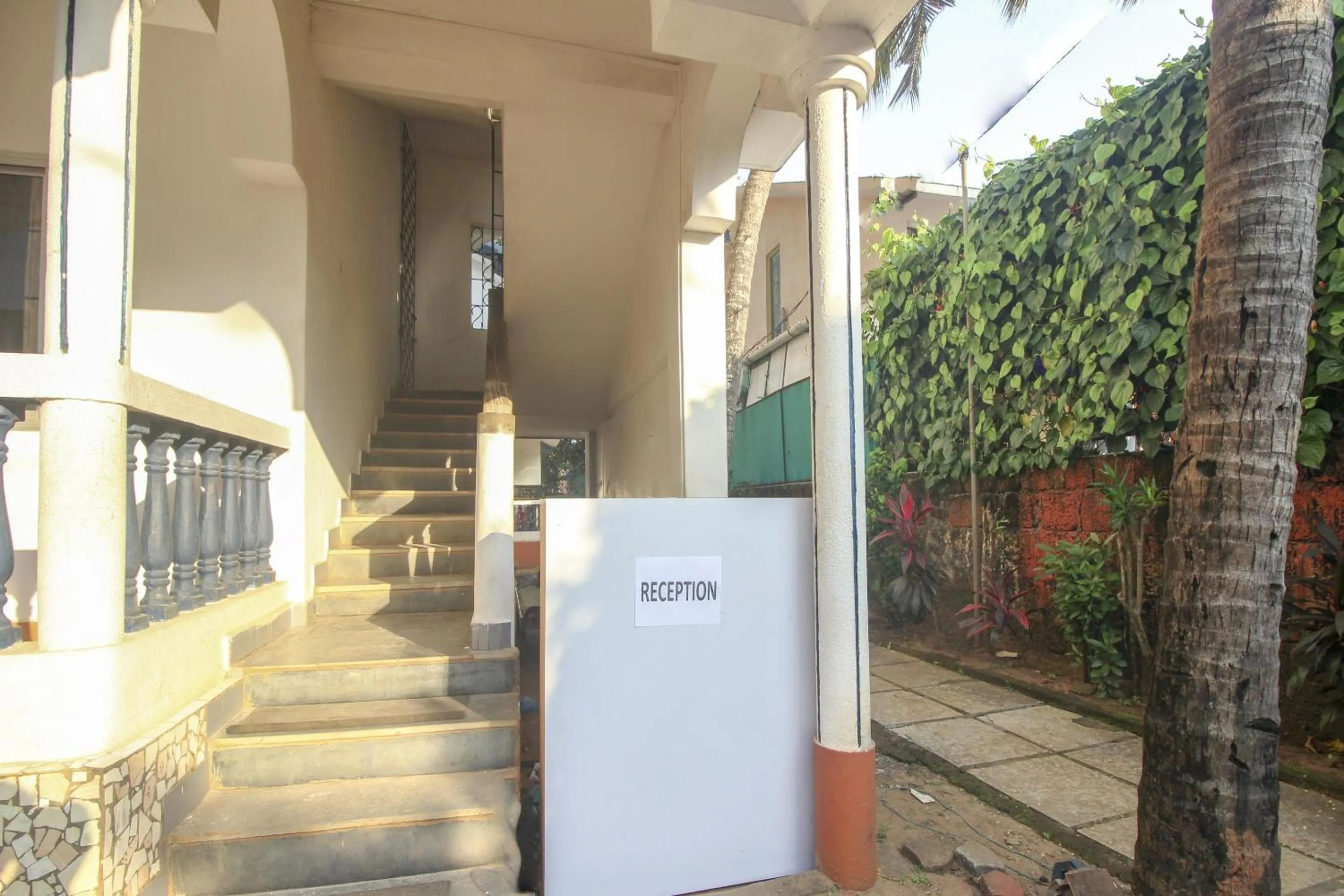 Lobby or reception in Hotel O Delma's guest house