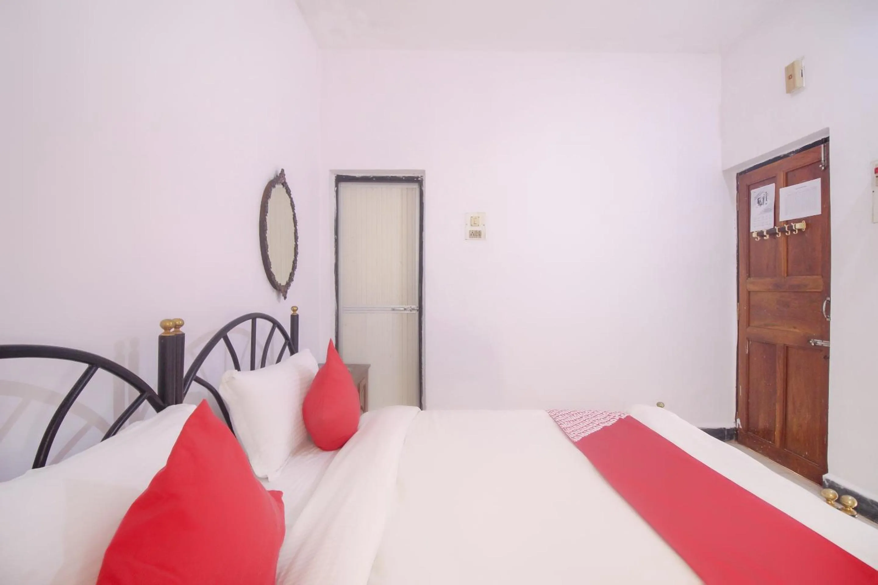 Bedroom, Bed in Hotel O Delma's guest house