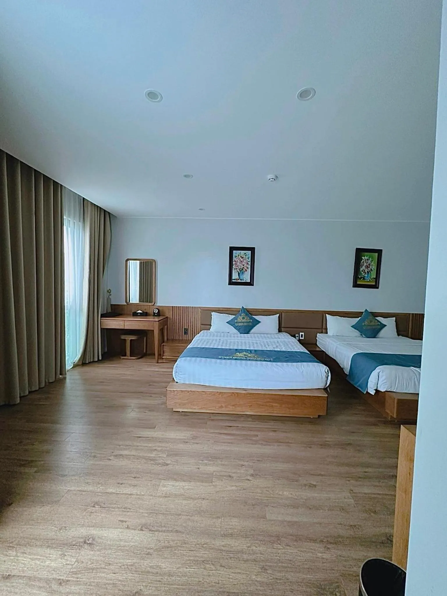 Bed in Queen Hotel Hoàng Gia