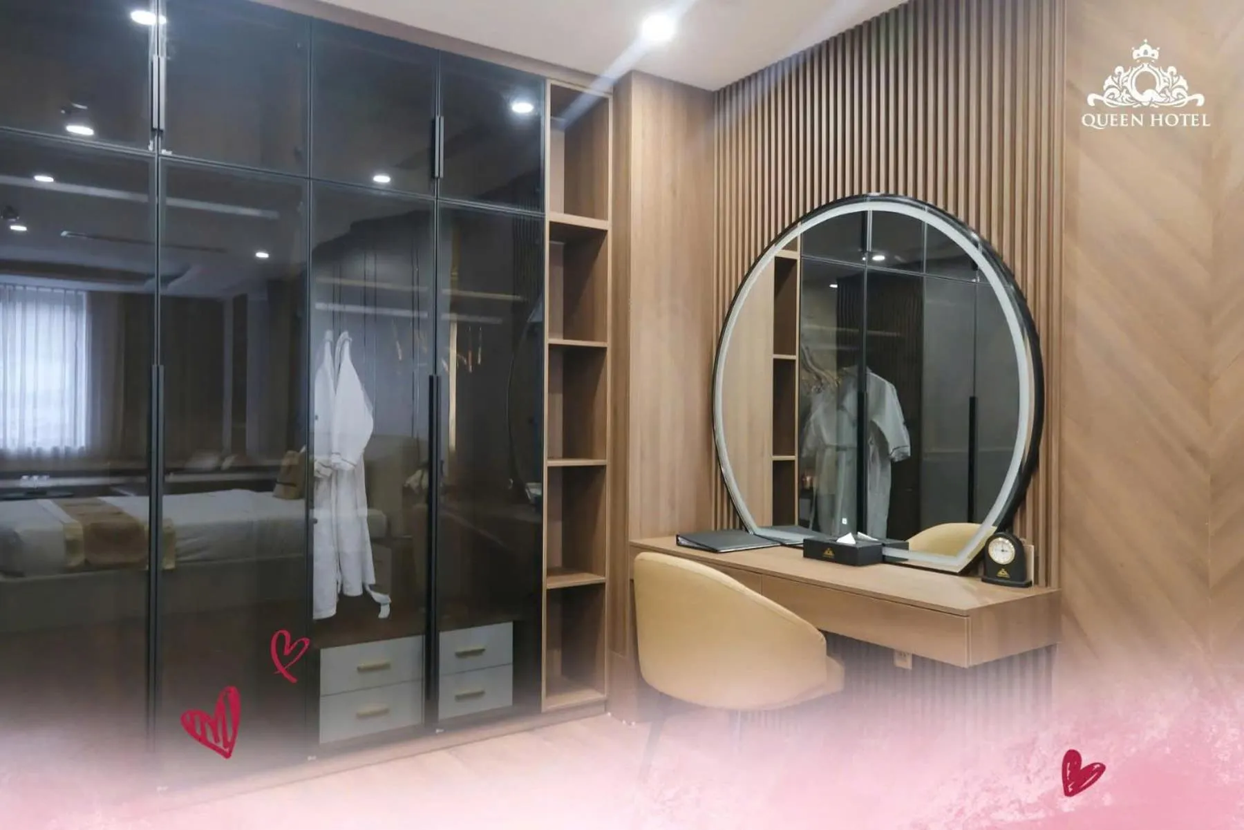 Queen Hotel Hoàng Gia