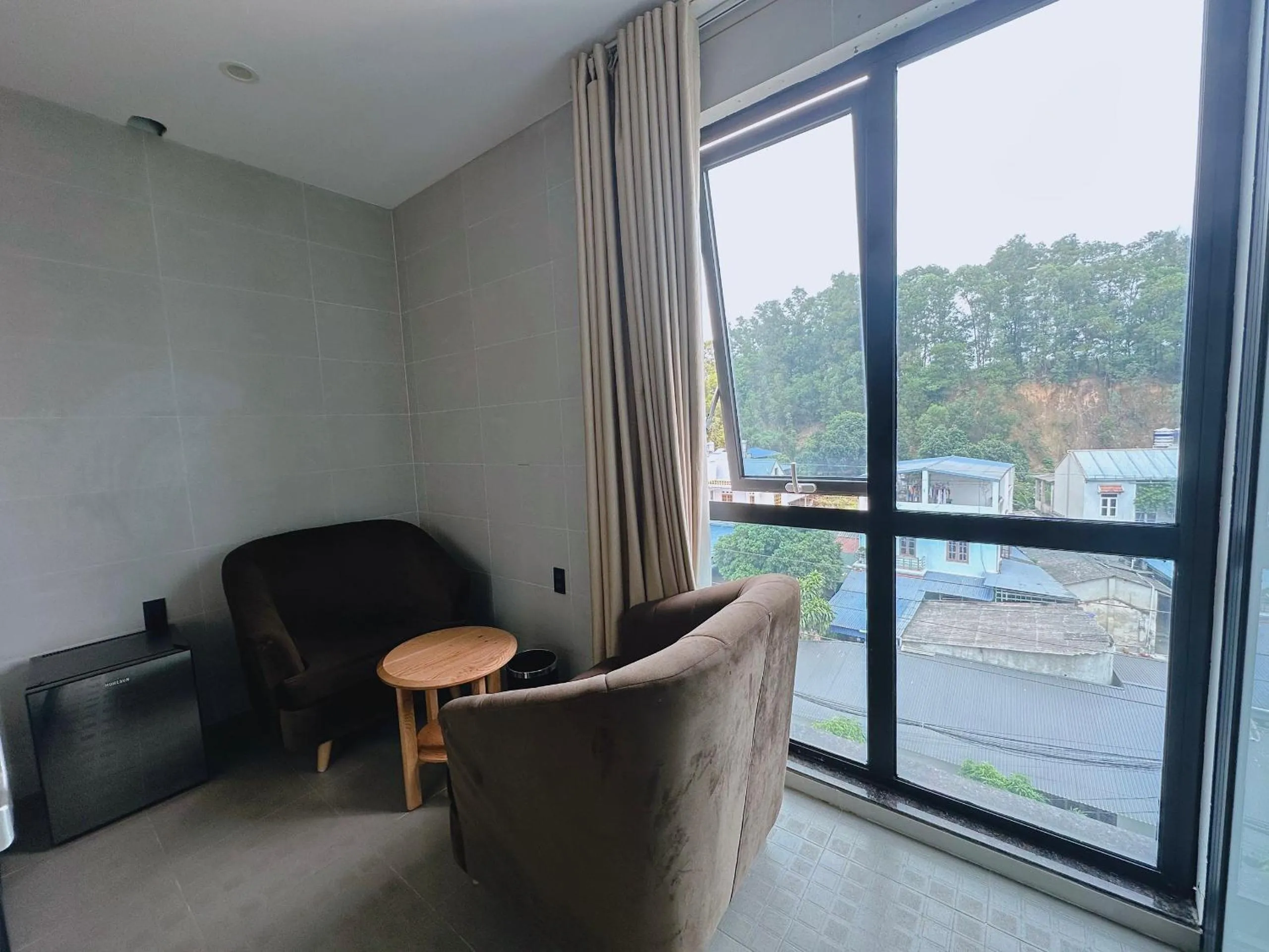 Queen Hotel Hoàng Gia