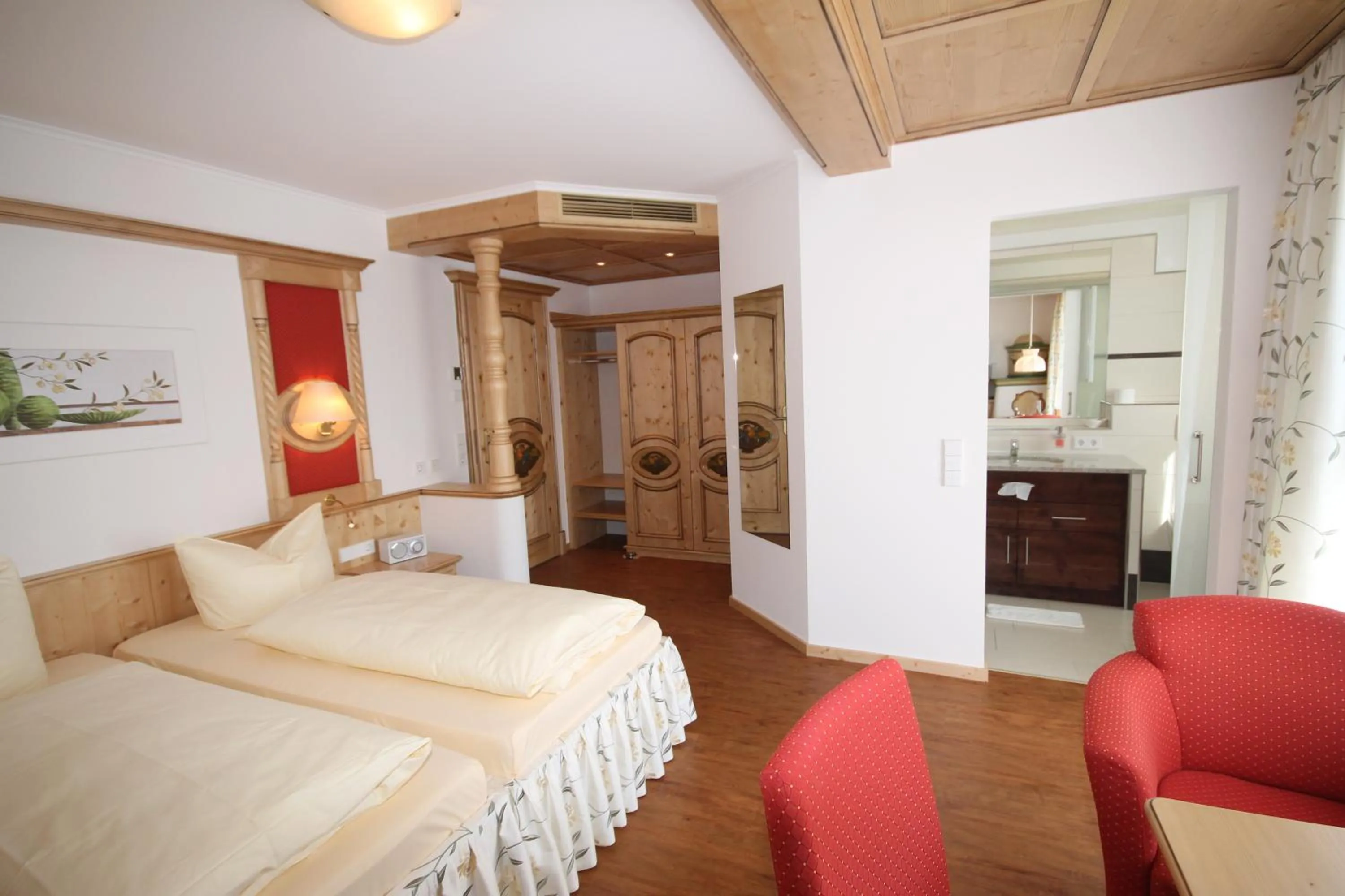 Photo of the whole room, Bed in Wohlfühlhotel Bercher