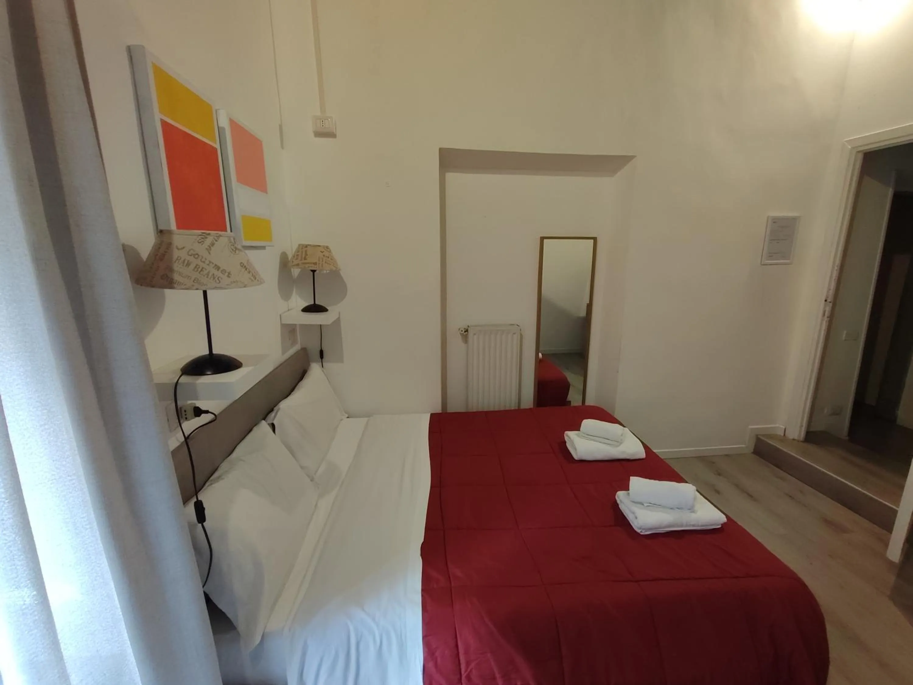 Bed in Giubbonari Street