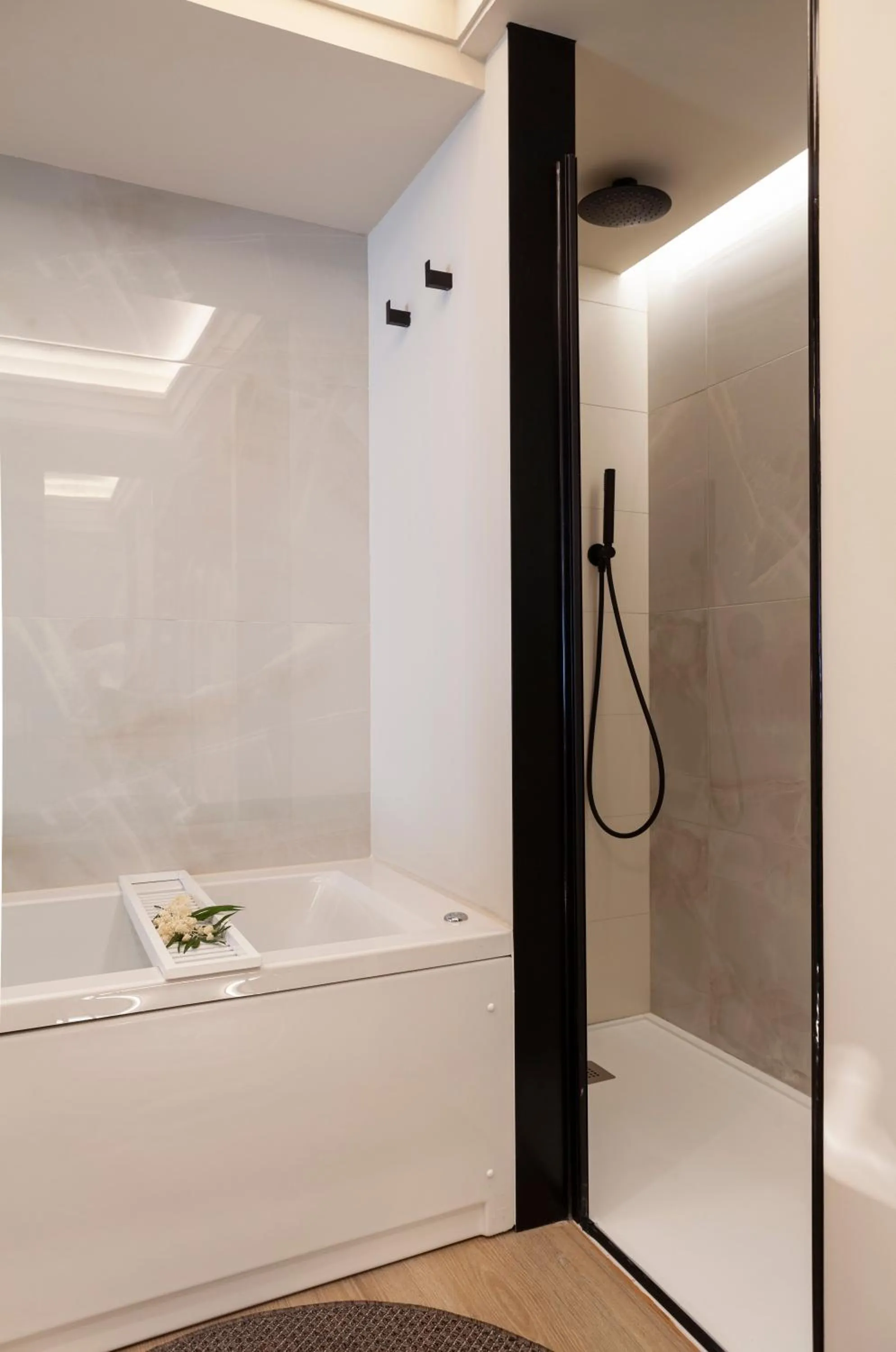 Shower in Nivia Born Boutique Hotel