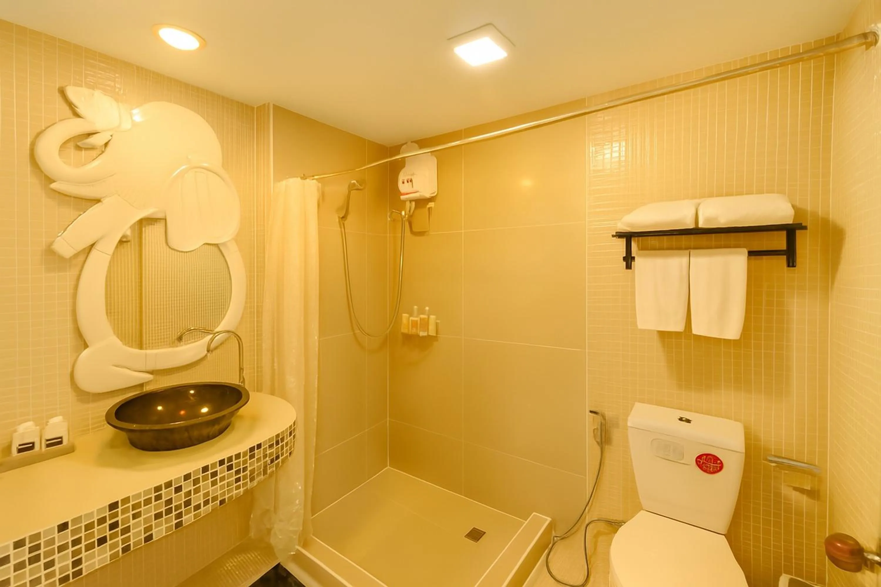 Shower in River Breeze Chiangsaen