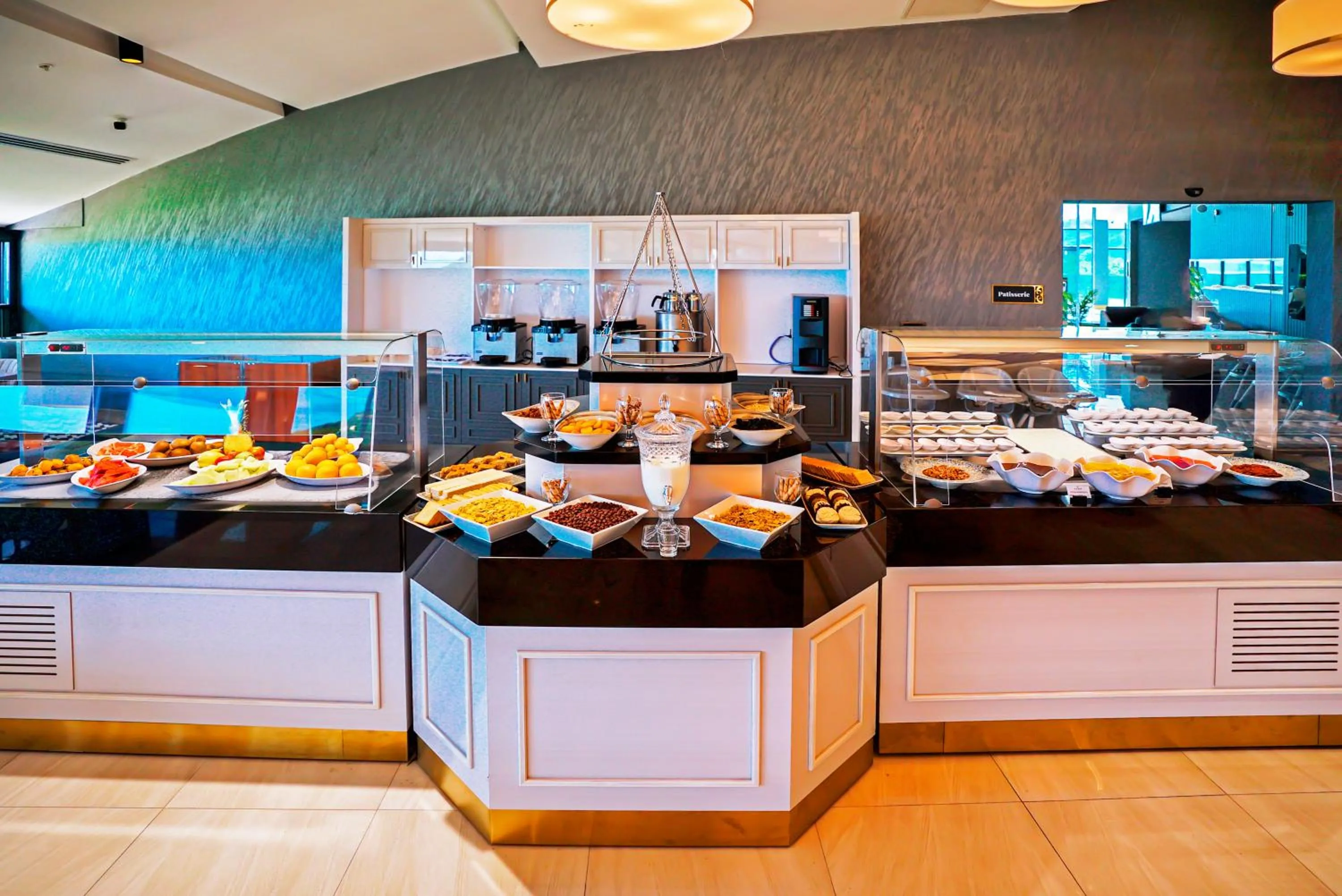 Breakfast in Cabir Deluxe Hotel Sapanca