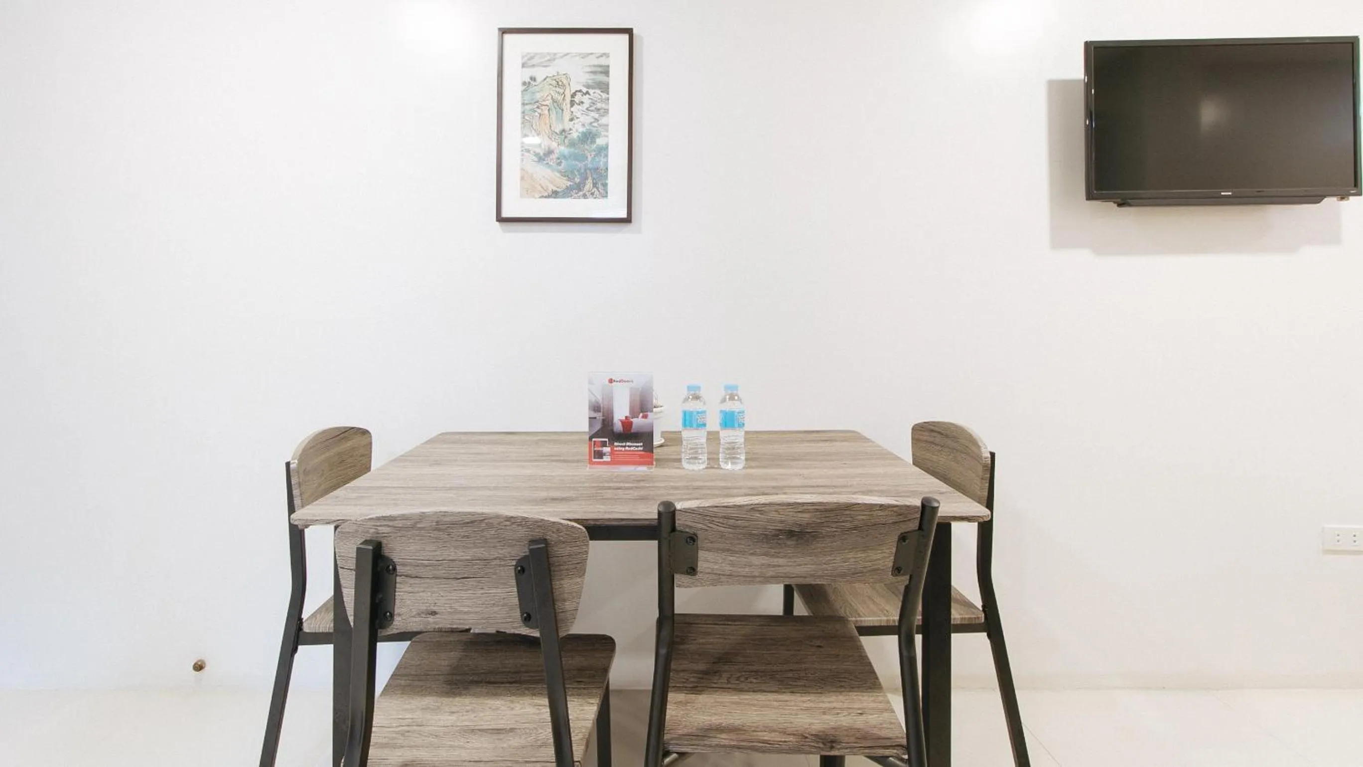 TV and multimedia in RedDoorz near Fernwoods Garden Quezon City