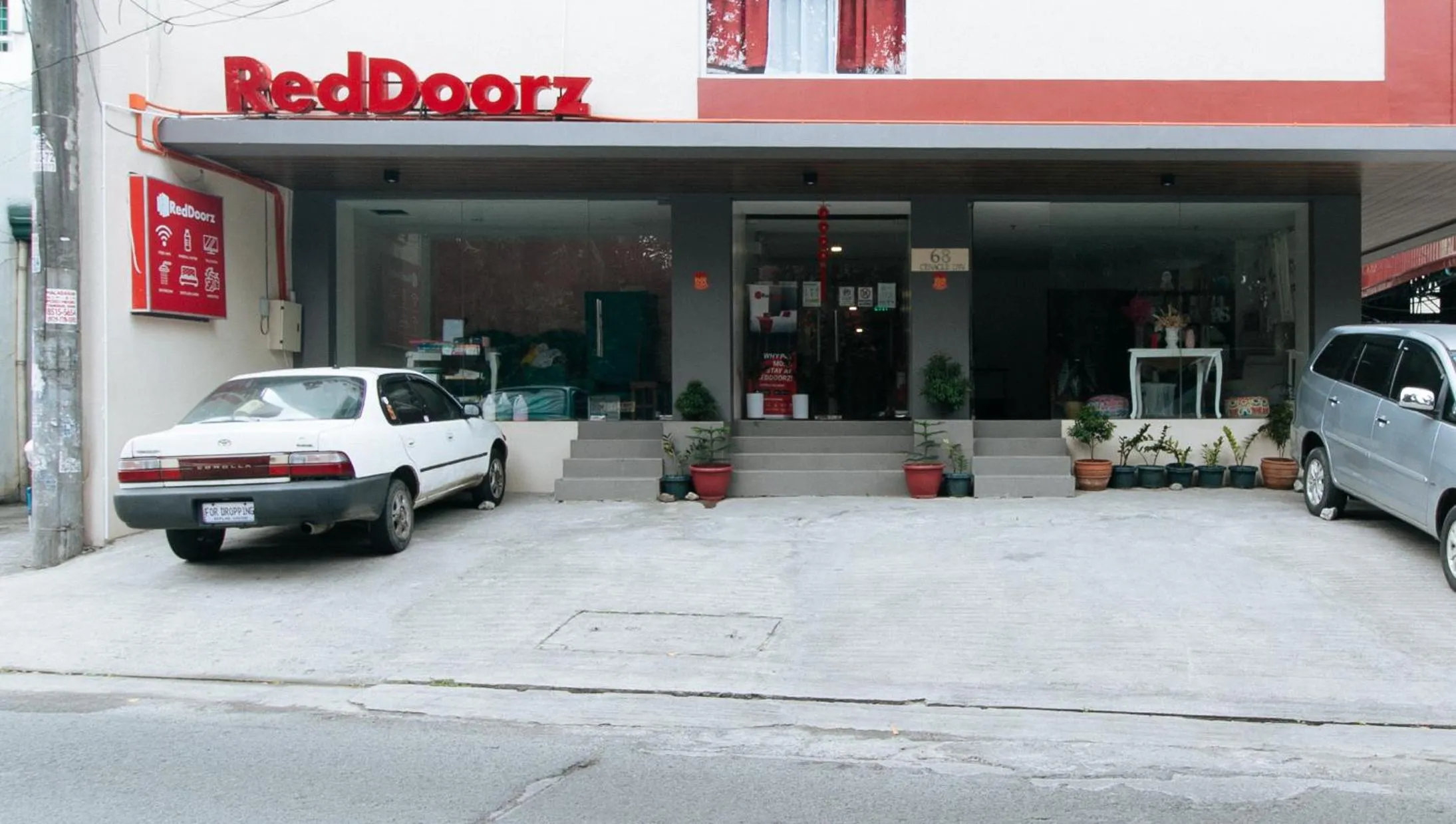Facade/entrance in RedDoorz near Fernwoods Garden Quezon City
