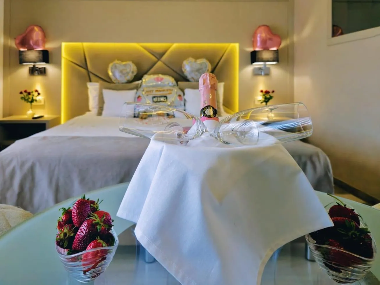 Bed in Hotel Eden Garden Spa