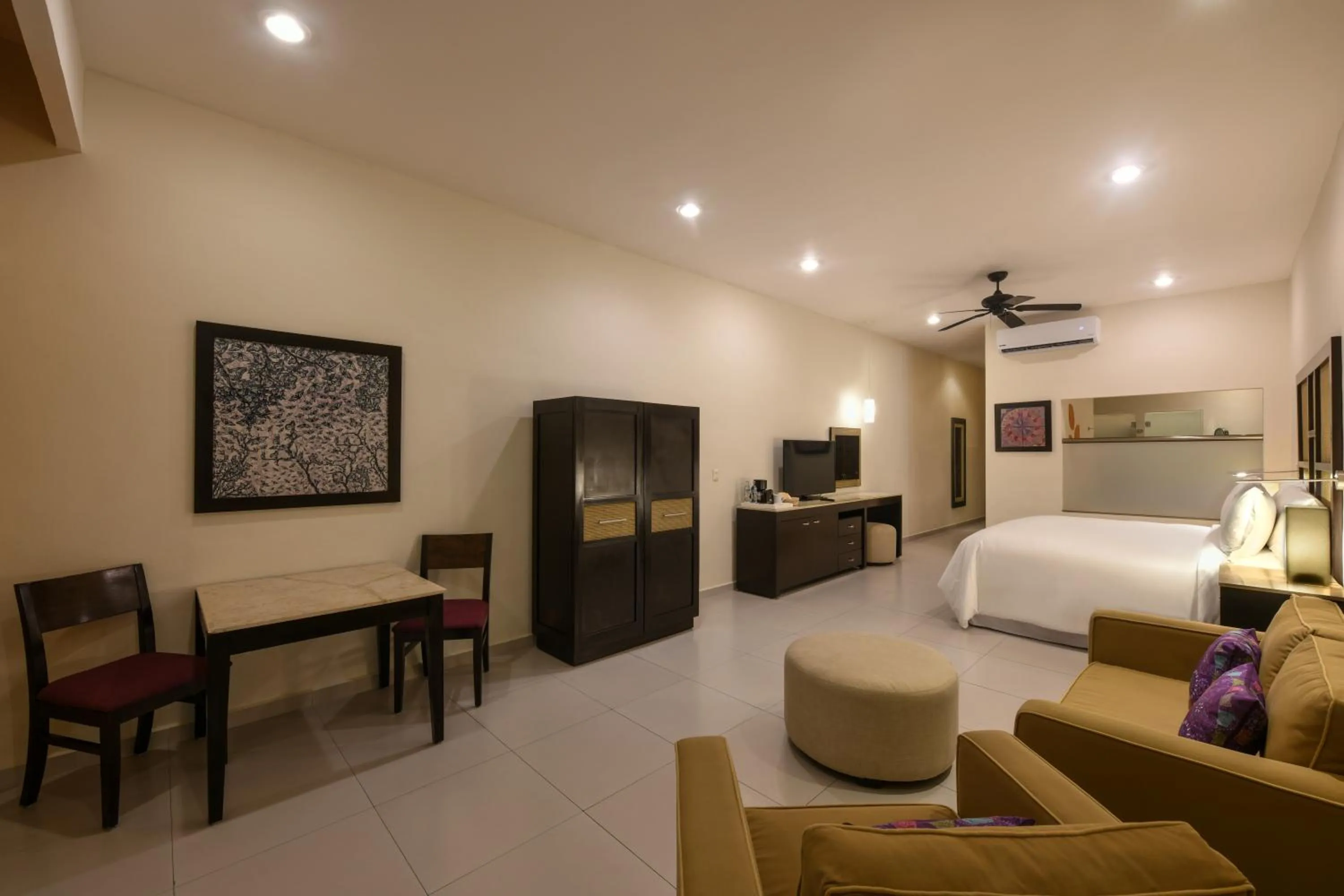 Bed in El Dorado Seaside Palms, Catamarán, Ecoturistic Ranch, All & More Inclusive - Adults Only