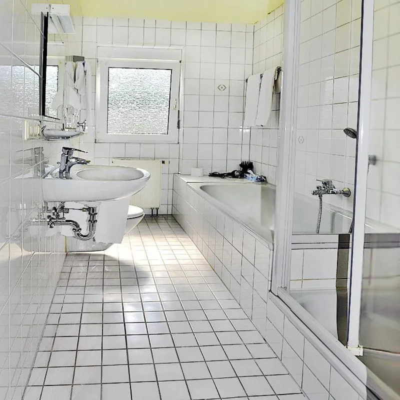 Bathroom in Hotel Tannenhof