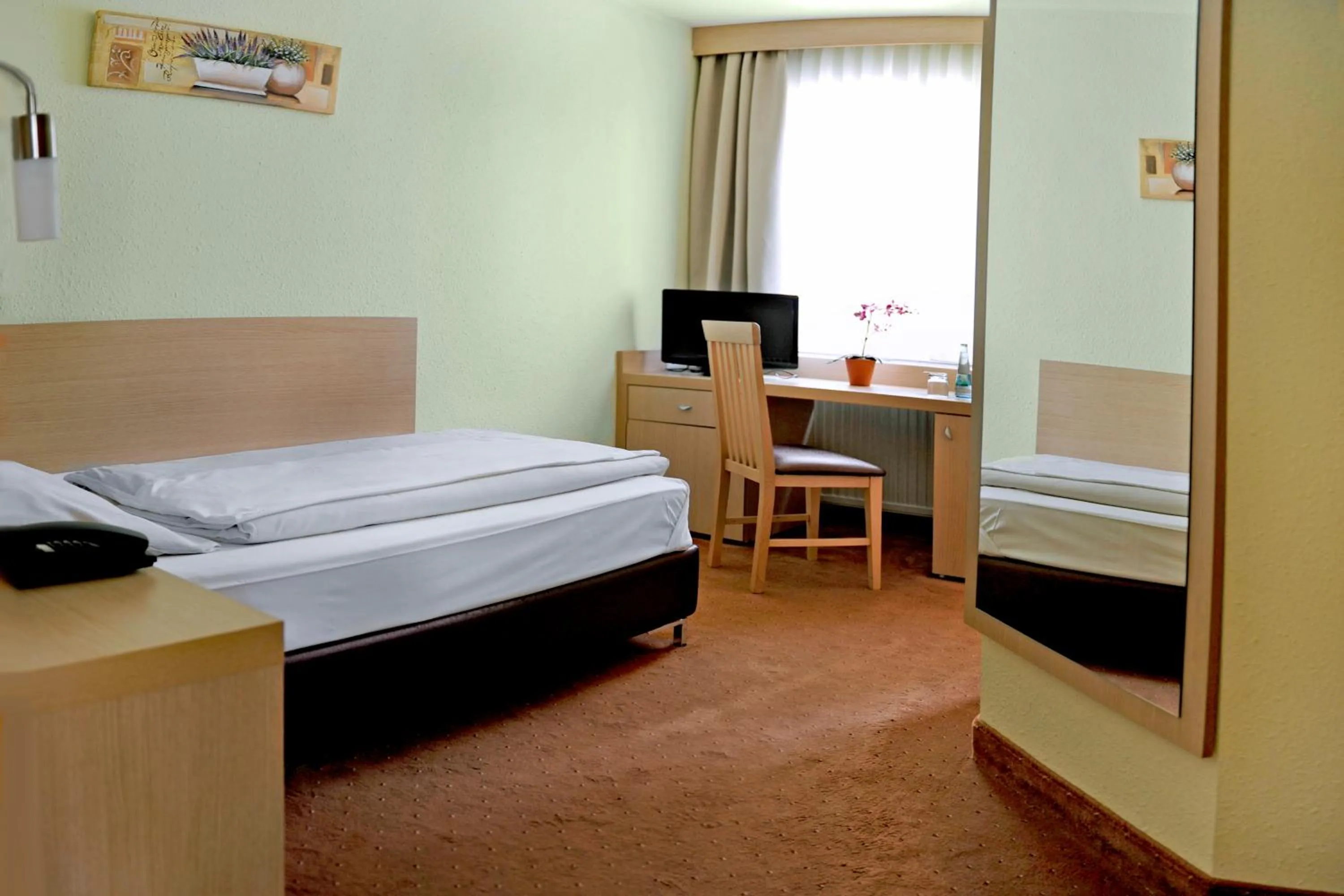 Photo of the whole room, Bed in Hotel Tannenhof