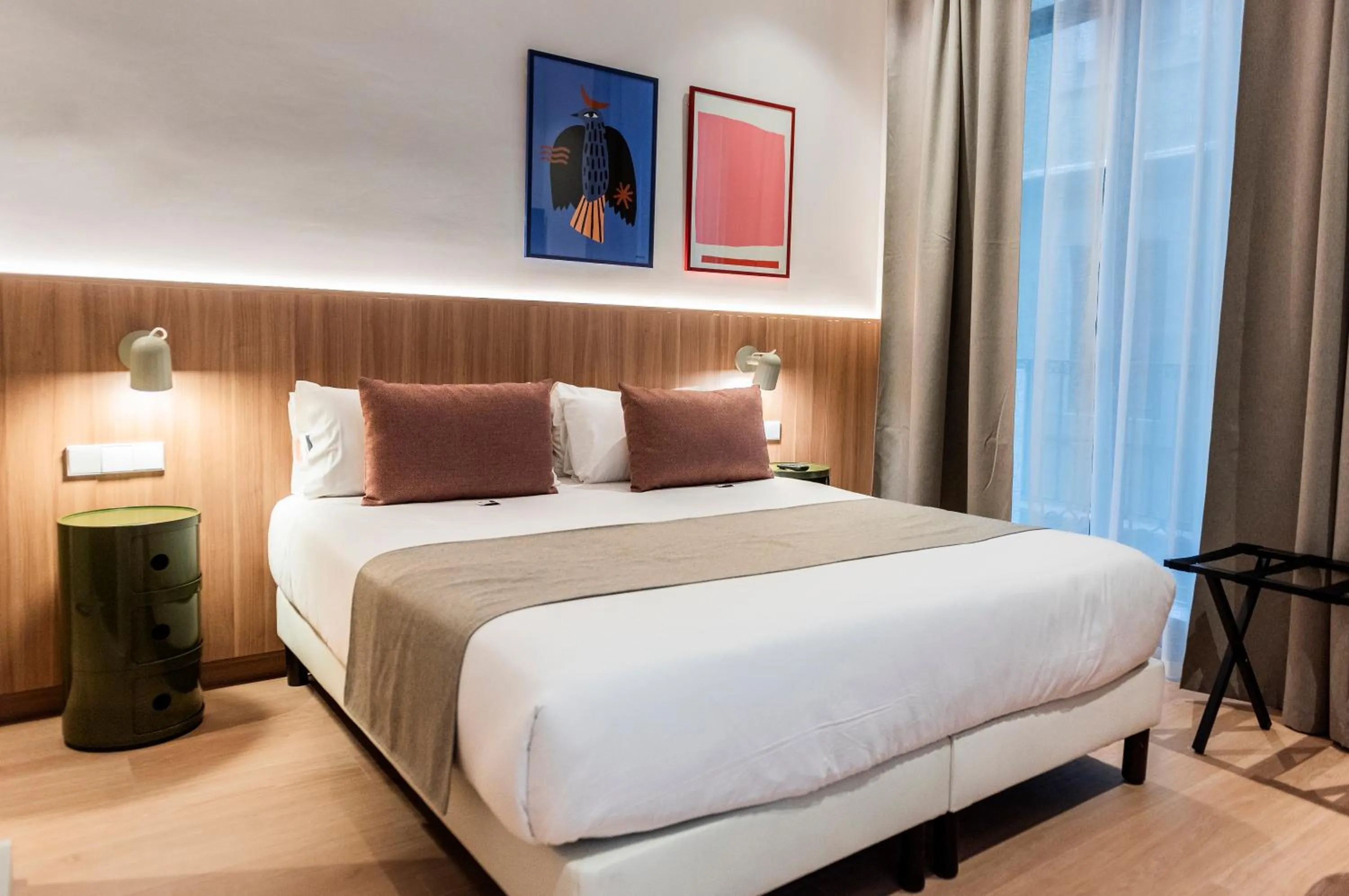 Bed in Hotel California