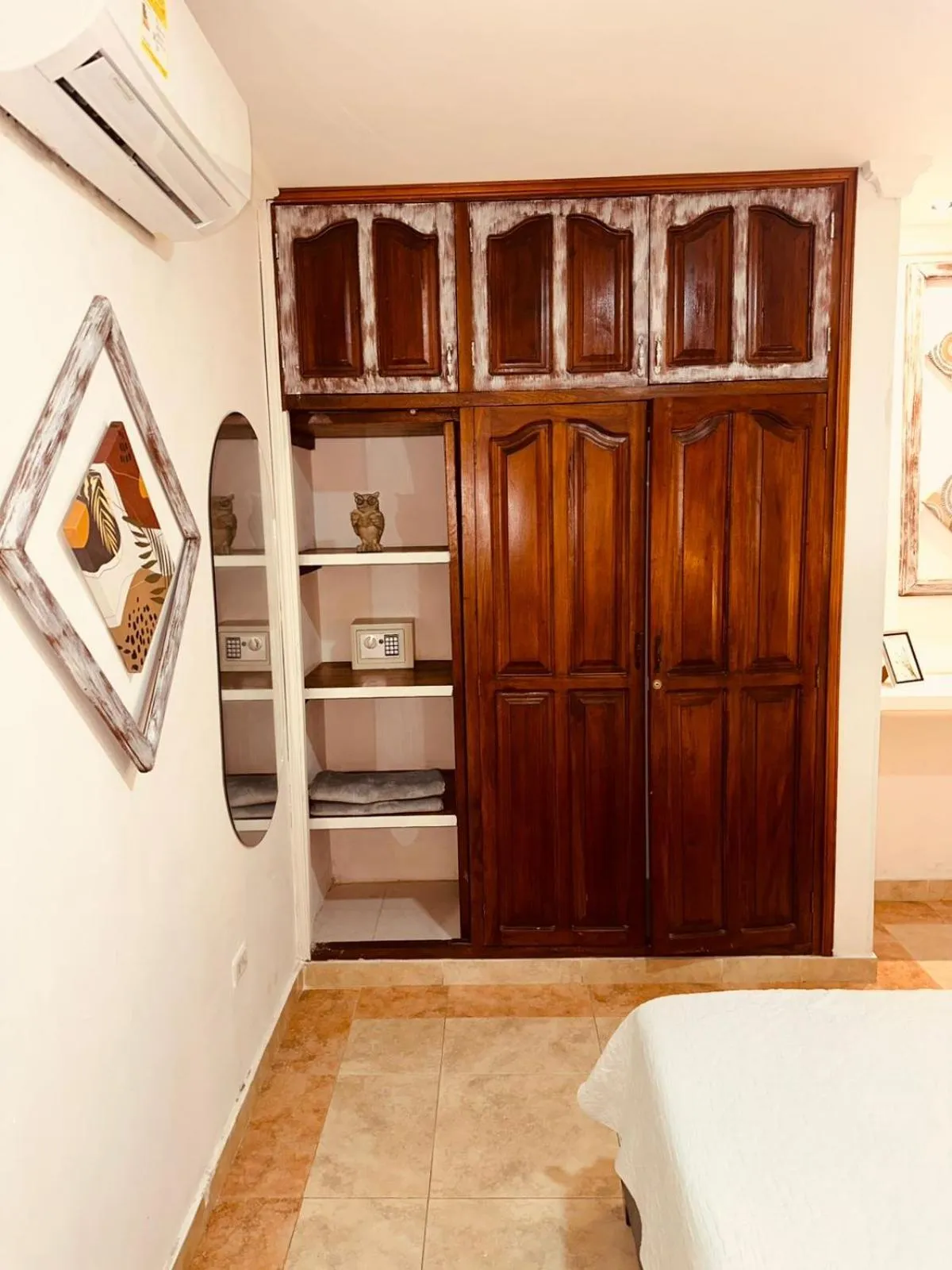 wardrobe in Hotel Marie Real Cartagena