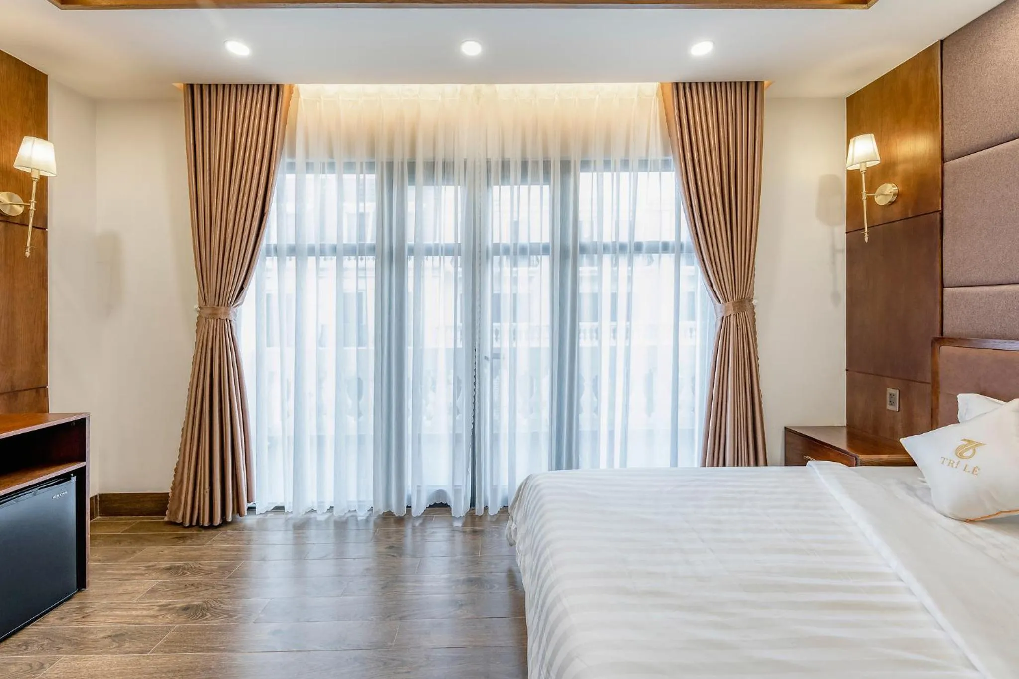 Bedroom, Bed in Hotel Trí Lê