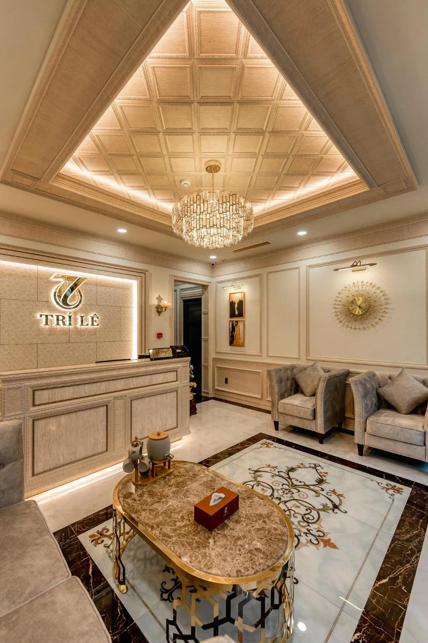 Lobby or reception in Hotel Trí Lê