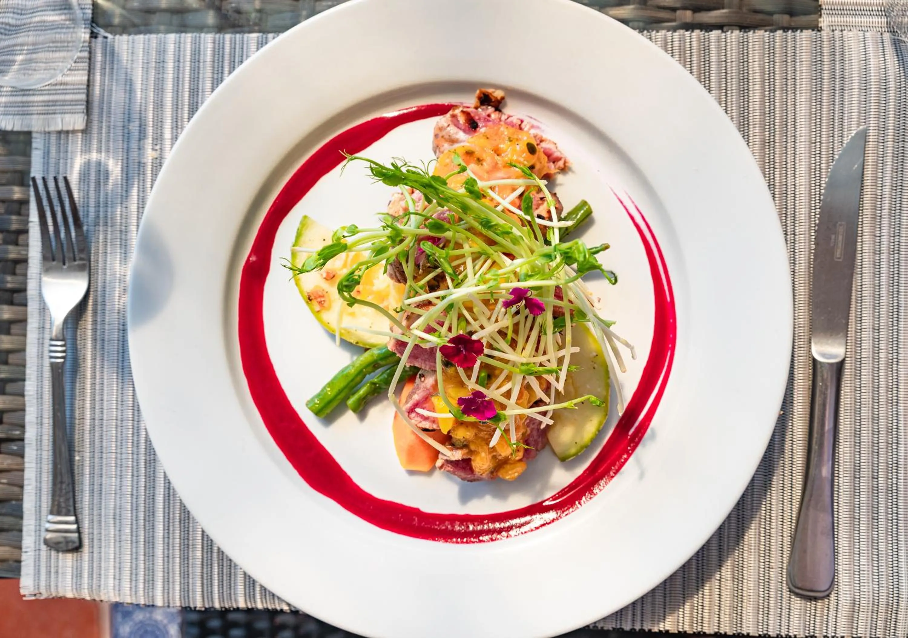 Food in Sunset del Mar Beach Resort