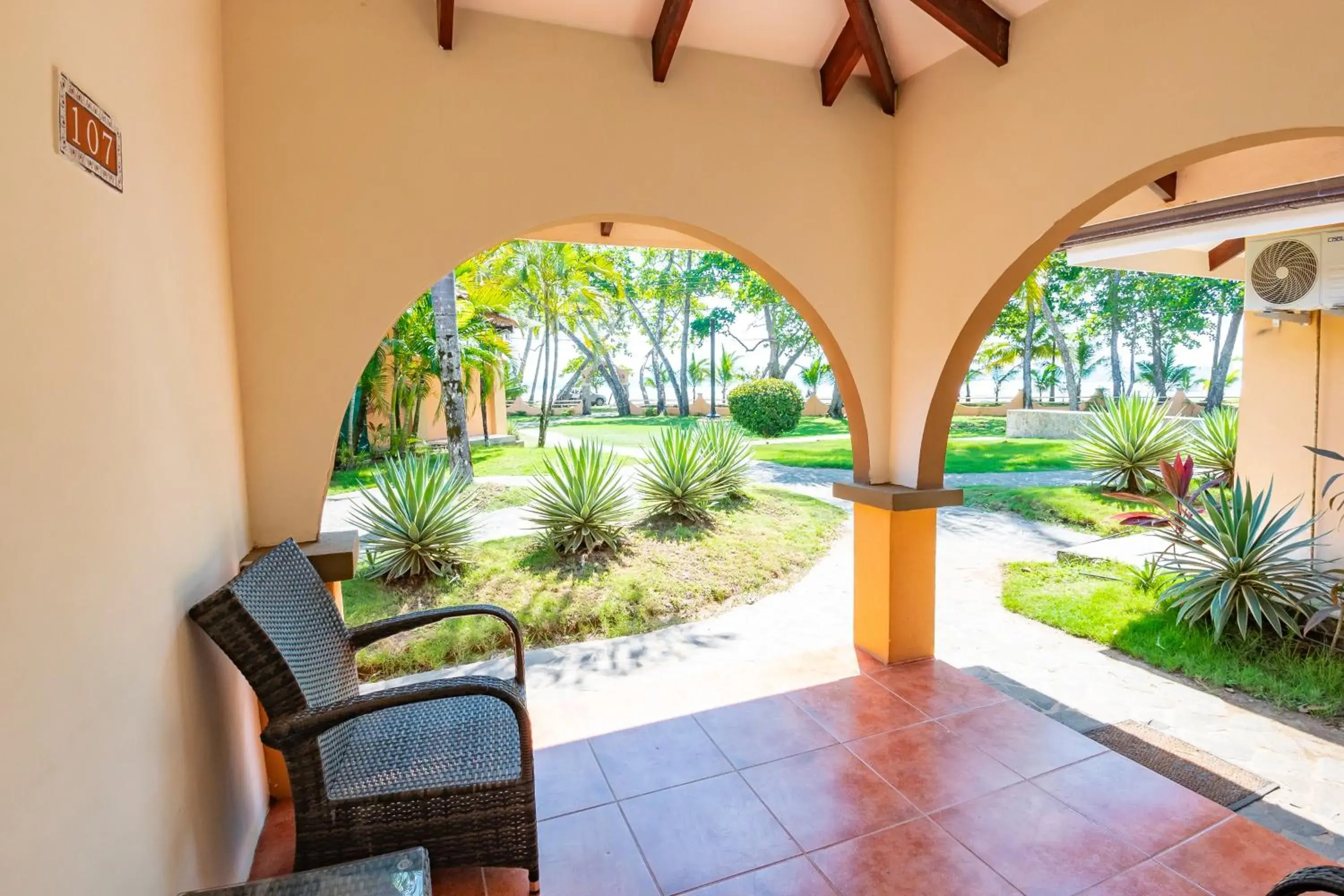 Deluxe Suite with Sea View in Sunset del Mar Beach Resort Deluxe Suite with Sea View in Sunset del Mar Beach Resort