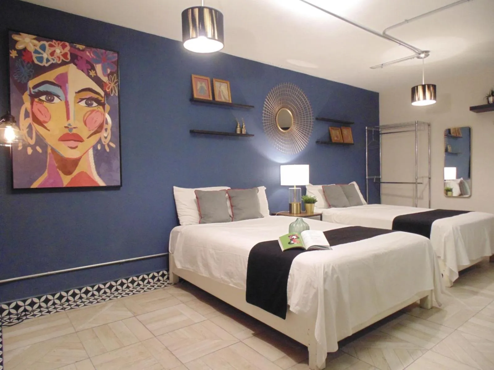 Bed in Suites Viveros de Coyoacán, estilo y comfort