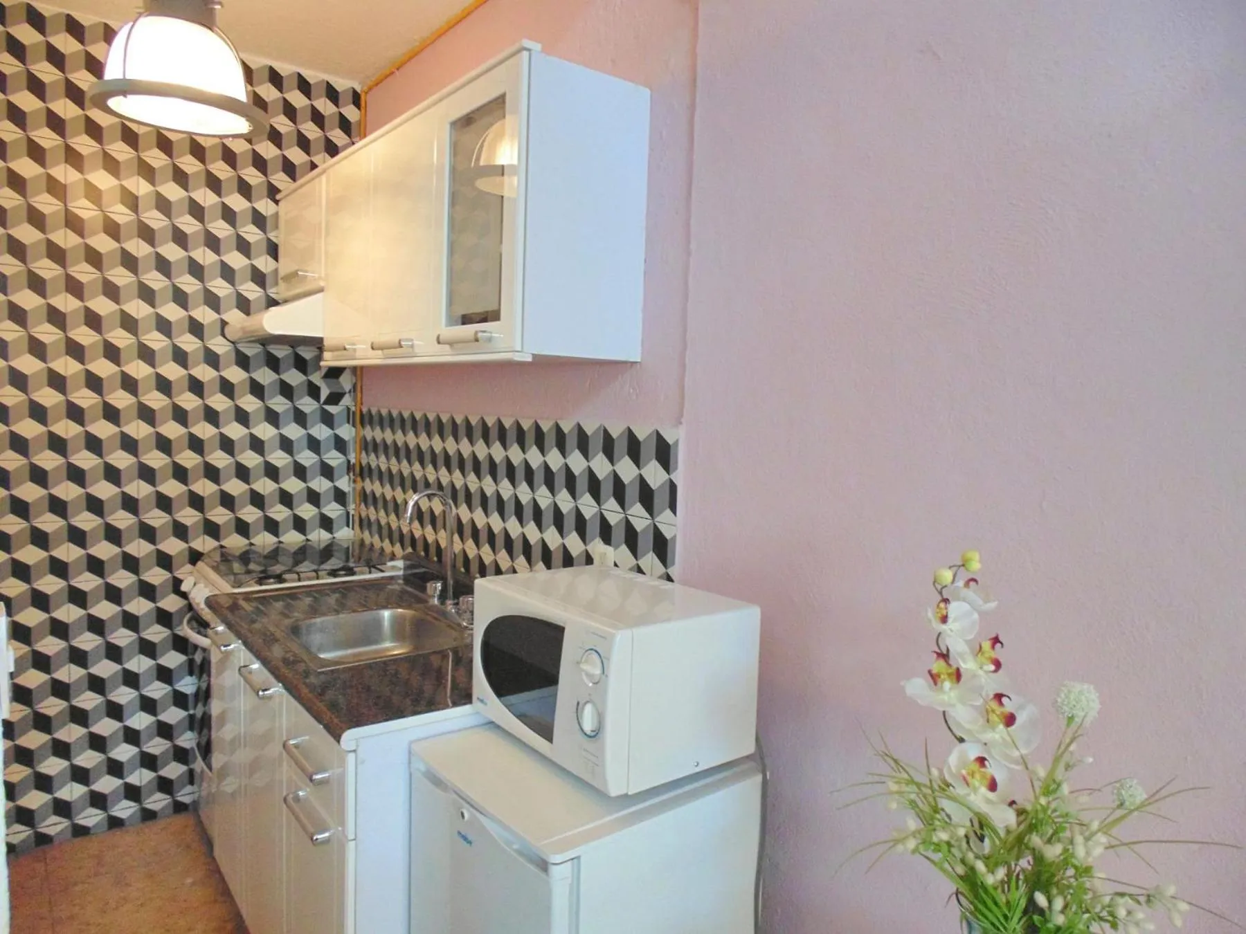 Kitchen or kitchenette in Suites Viveros de Coyoacán, estilo y comfort