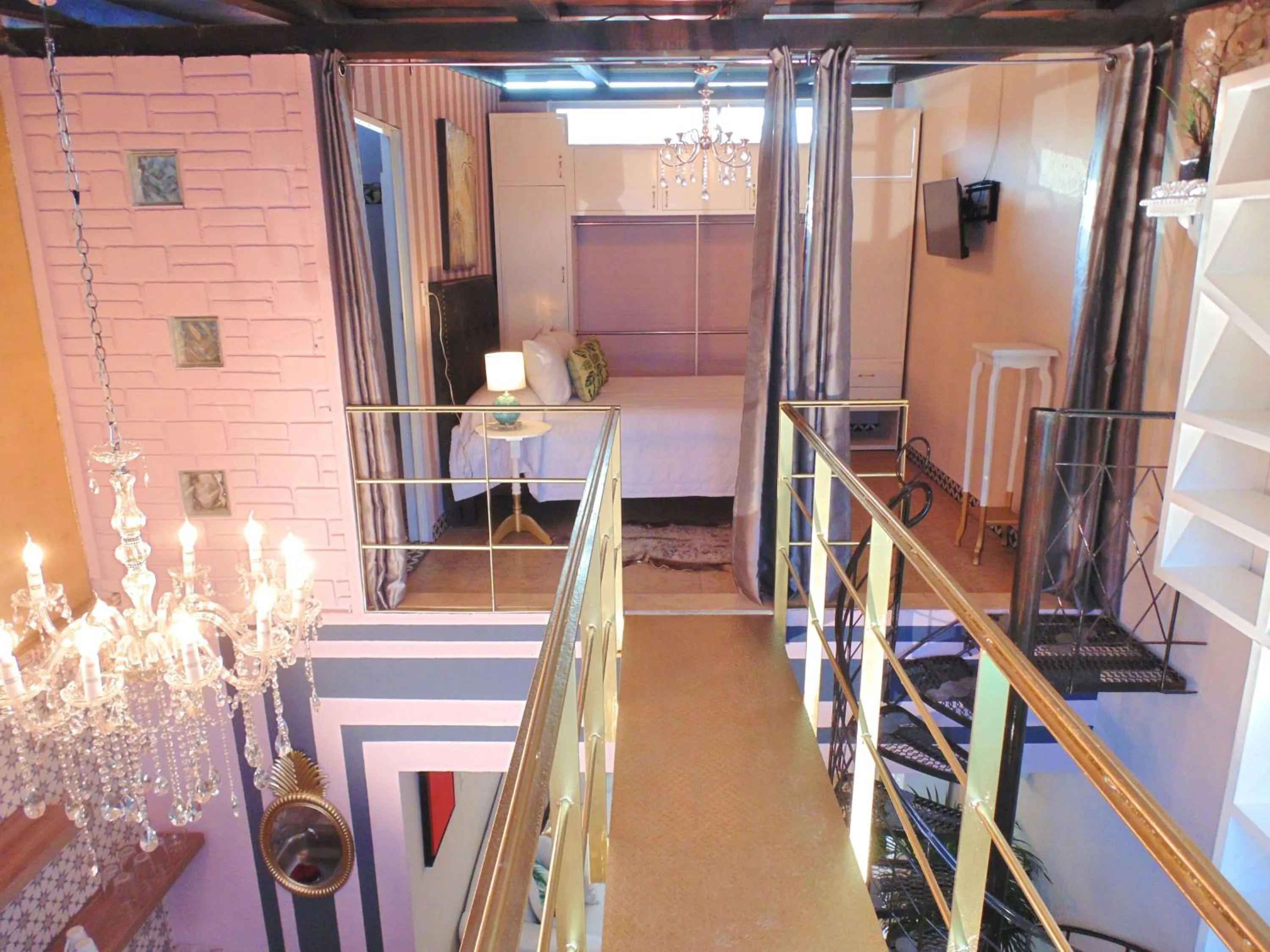 Area and facilities in Suites Viveros de Coyoacán, estilo y comfort