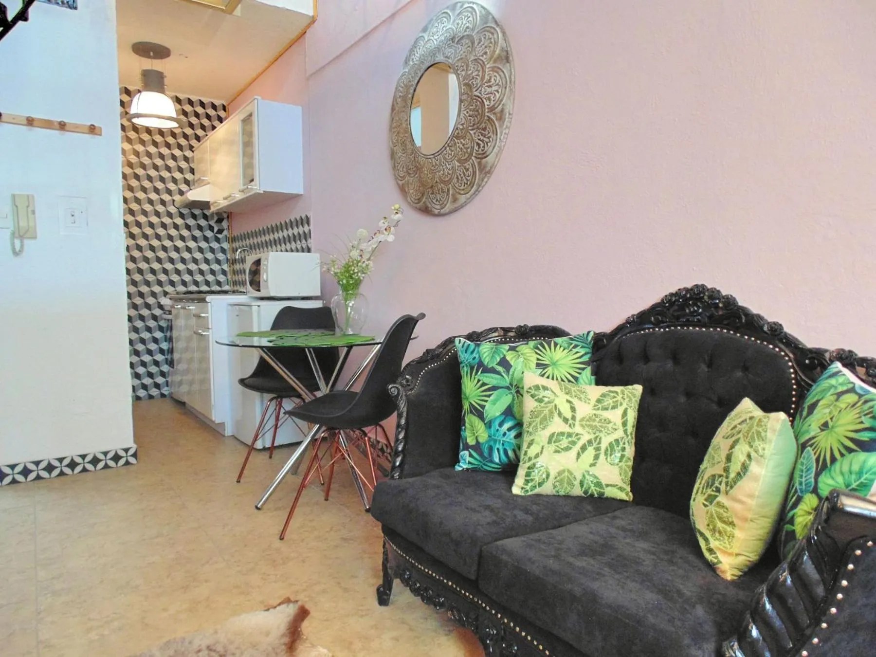 Coffee/tea facilities in Suites Viveros de Coyoacán, estilo y comfort