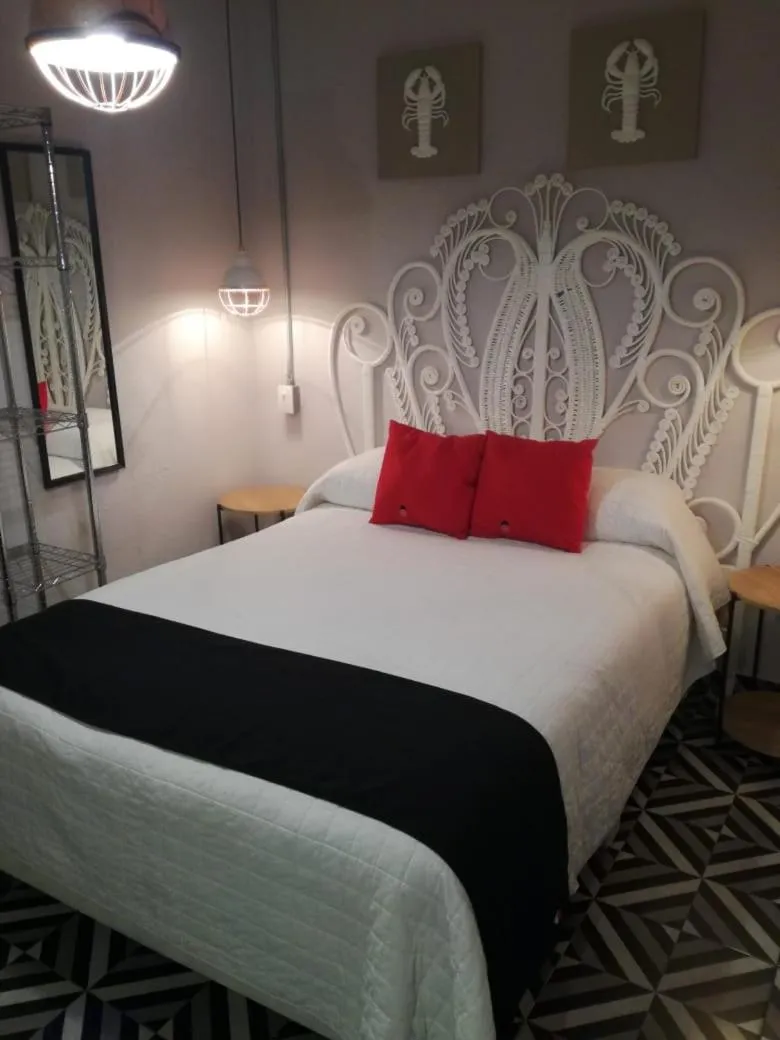 Bedroom, Bed in Suites Viveros de Coyoacán, estilo y comfort