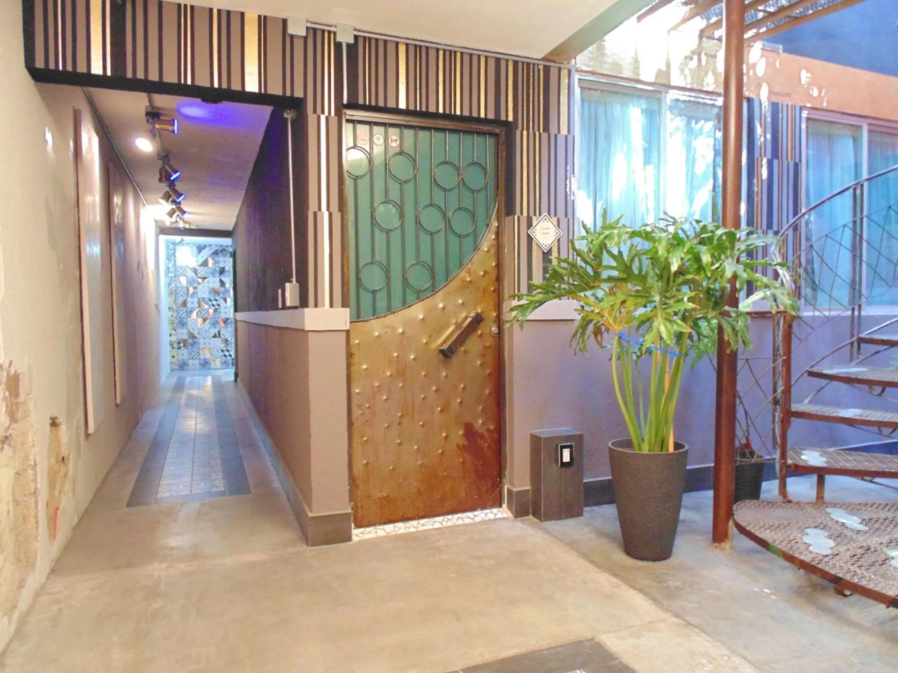 Area and facilities in Suites Viveros de Coyoacán, estilo y comfort