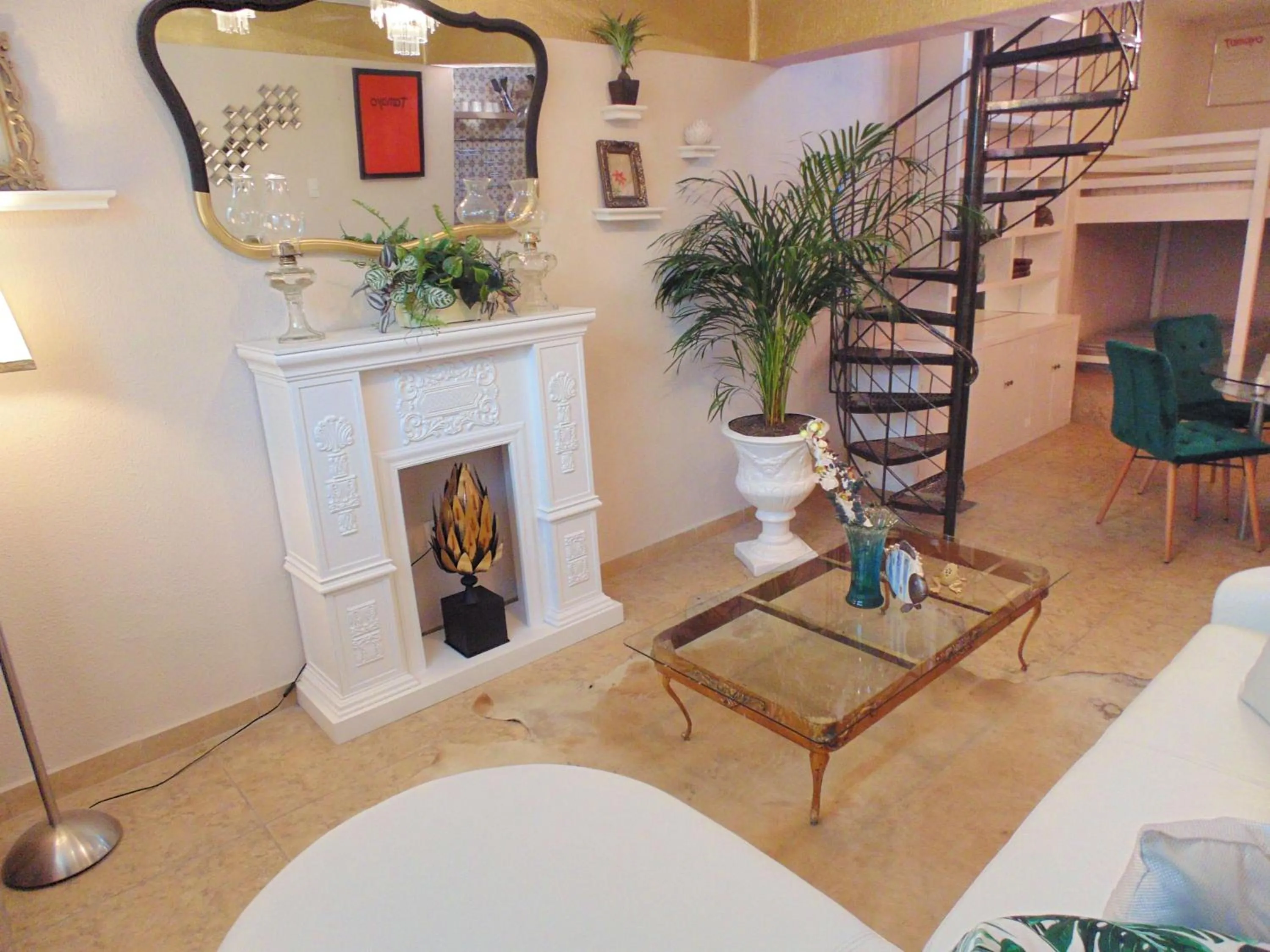 Area and facilities in Suites Viveros de Coyoacán, estilo y comfort