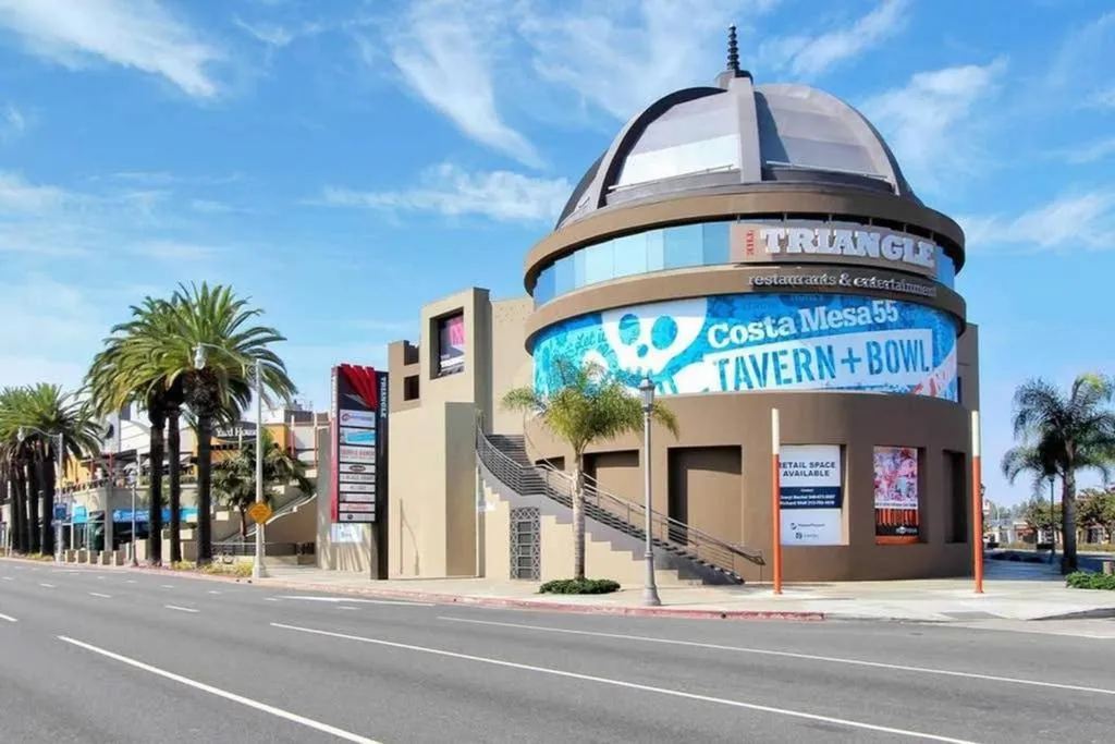 1000#3 Renovated Home by Beach & Sand - AC & More!