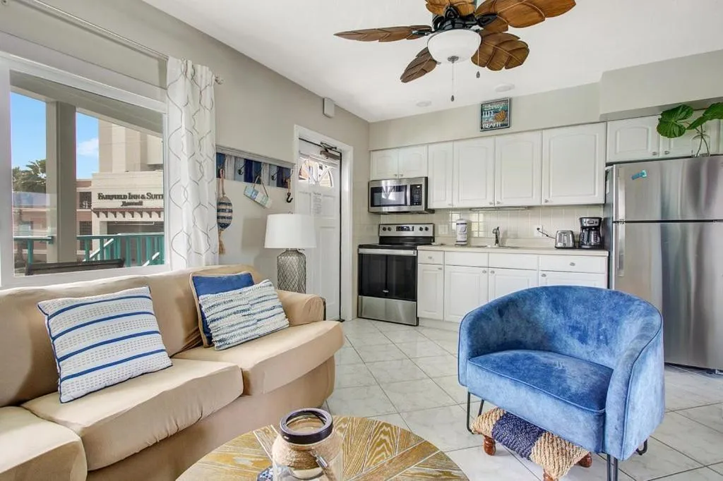 Five Palms Vacation Rentals- Daily - Weekly - Monthly