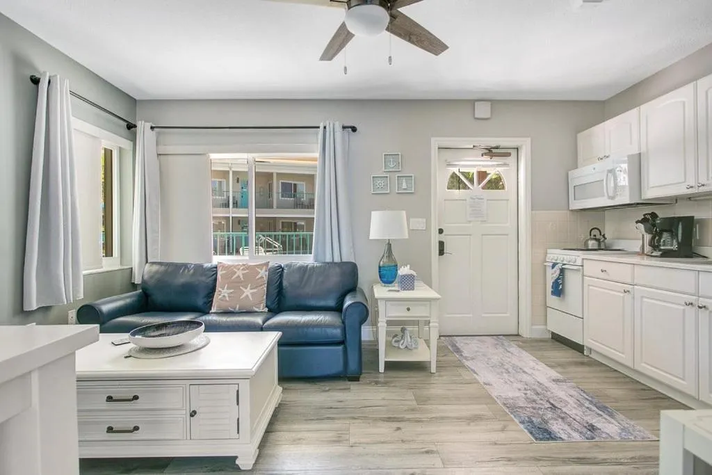 Five Palms Vacation Rentals- Daily - Weekly - Monthly