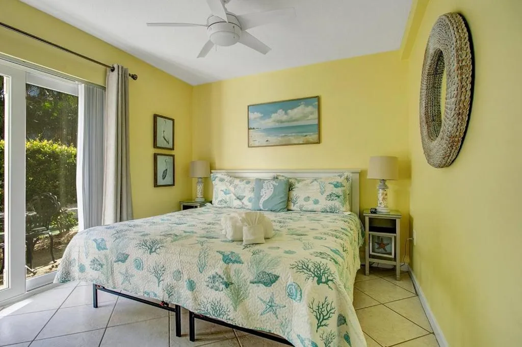 Bed in Five Palms Vacation Rentals- Daily - Weekly - Monthly