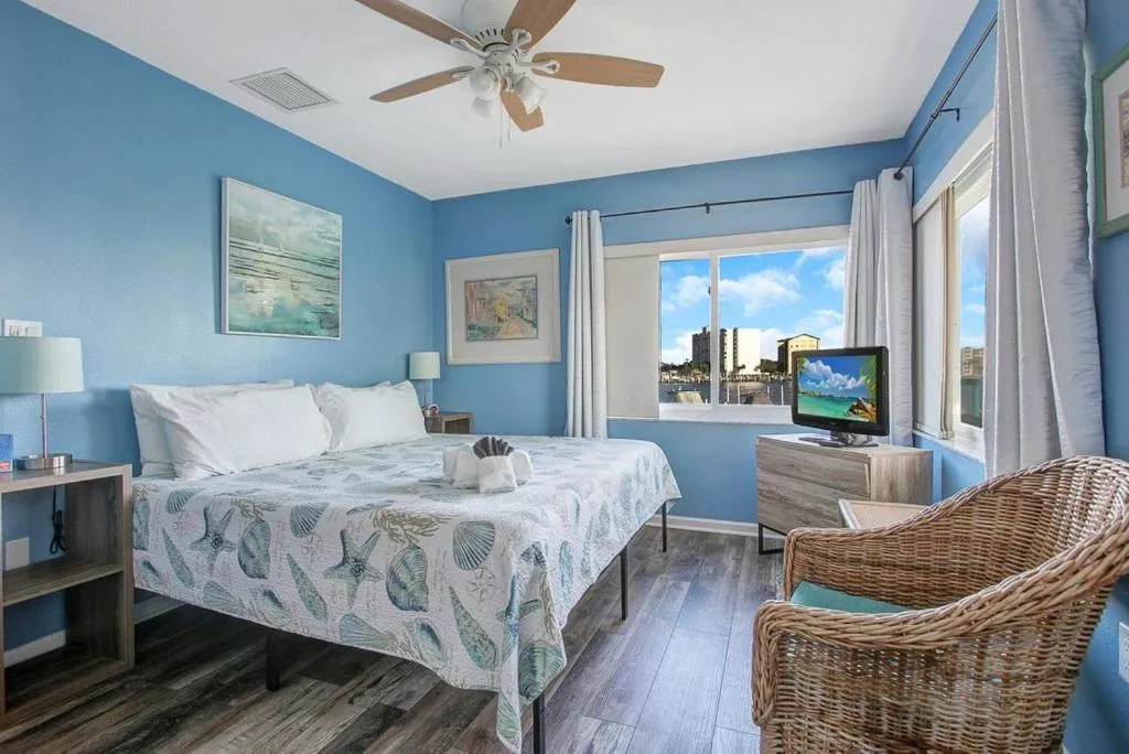 Bed in Five Palms Vacation Rentals- Daily - Weekly - Monthly
