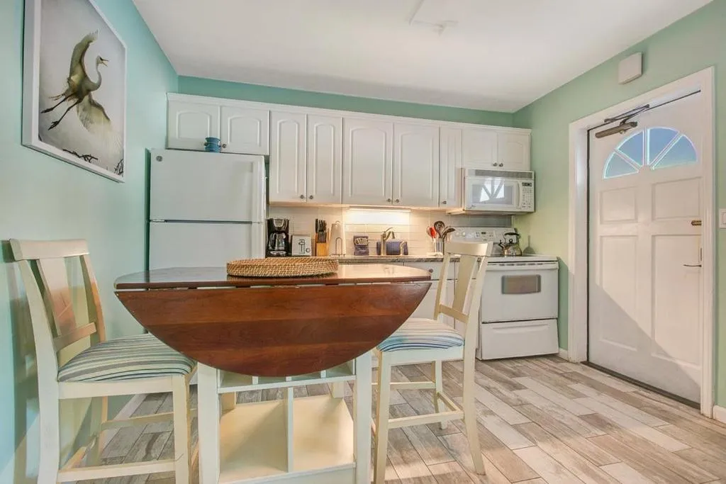 Five Palms Vacation Rentals- Daily - Weekly - Monthly