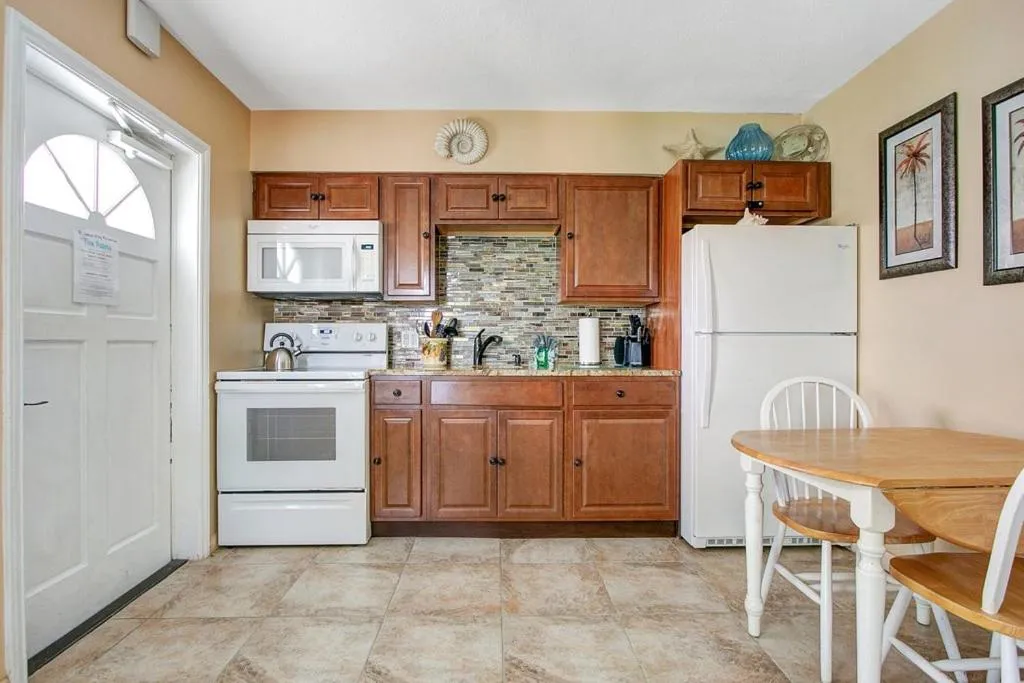 Five Palms Vacation Rentals- Daily - Weekly - Monthly