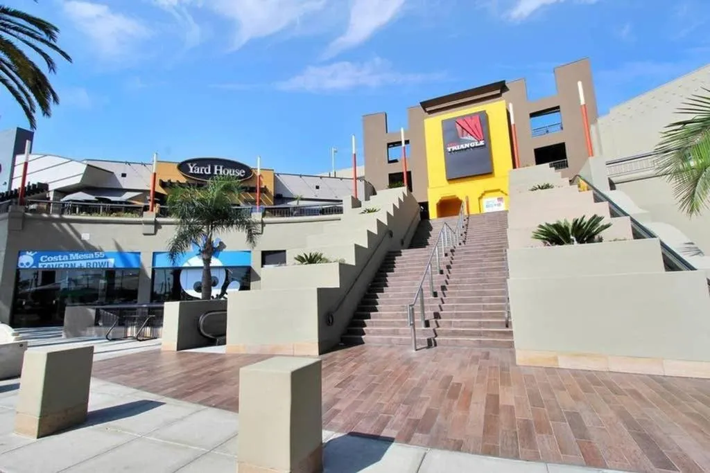 Restaurant/places to eat in 1000#5 Premier Modern Home w View, Parking, and AC