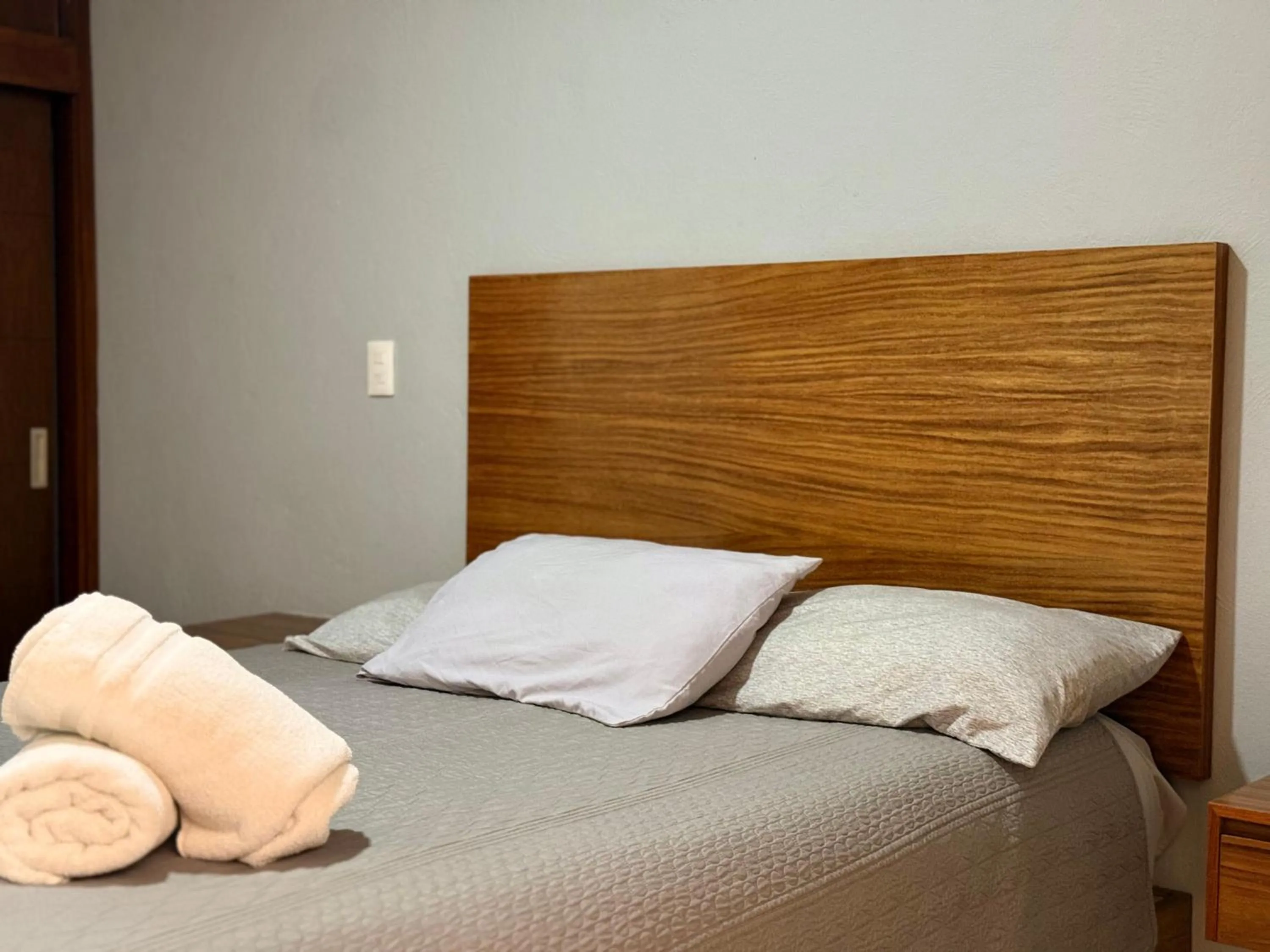 Bed in Villa La Palma Hotel