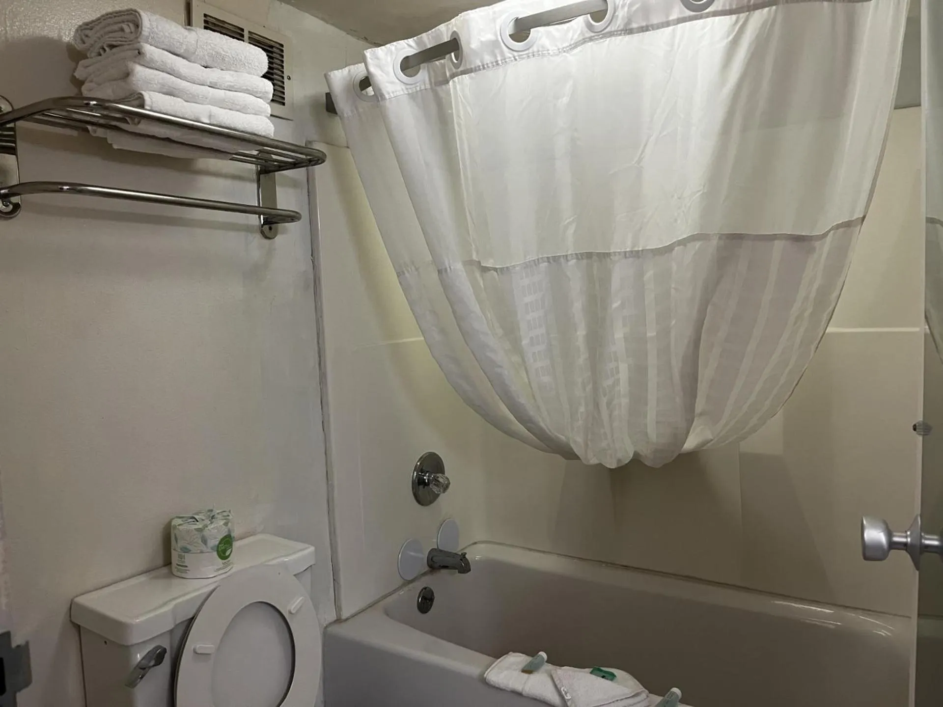 Bathroom in Budget Inn Laramie