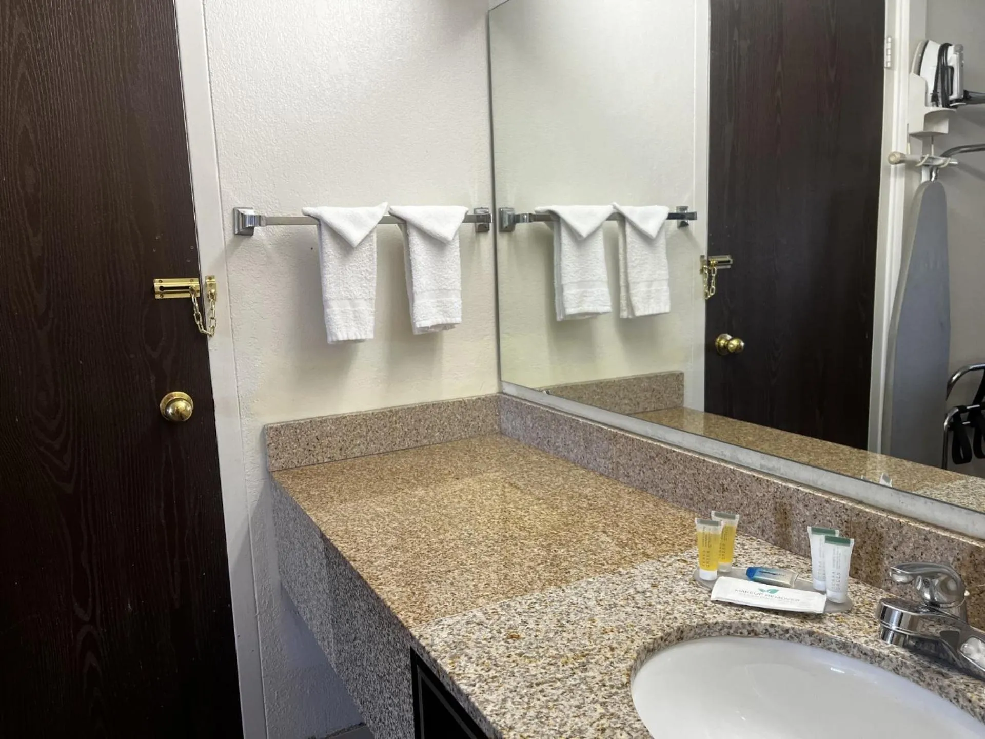 Bathroom in Budget Inn Laramie