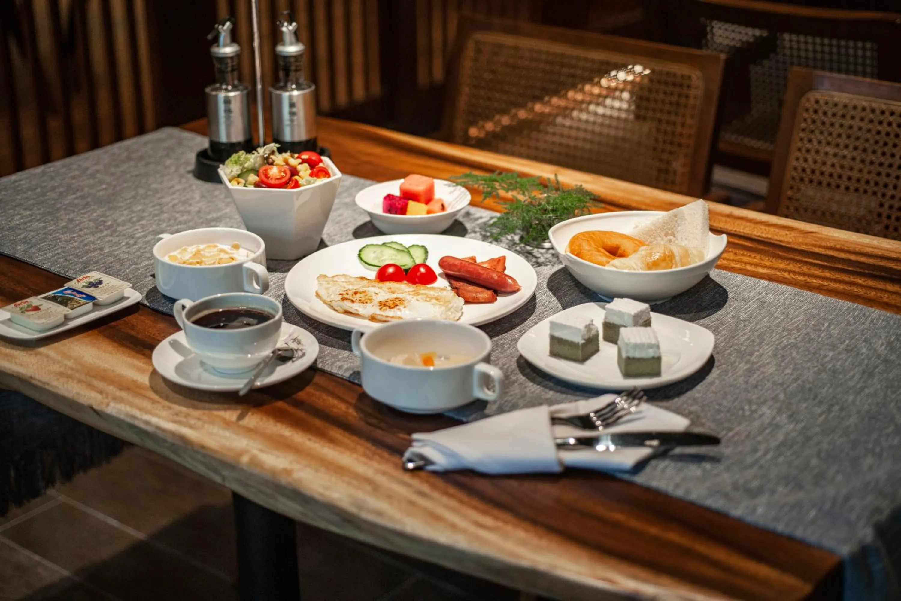 Food in SSAW Boutique Hotel Hangzhou Liangyun