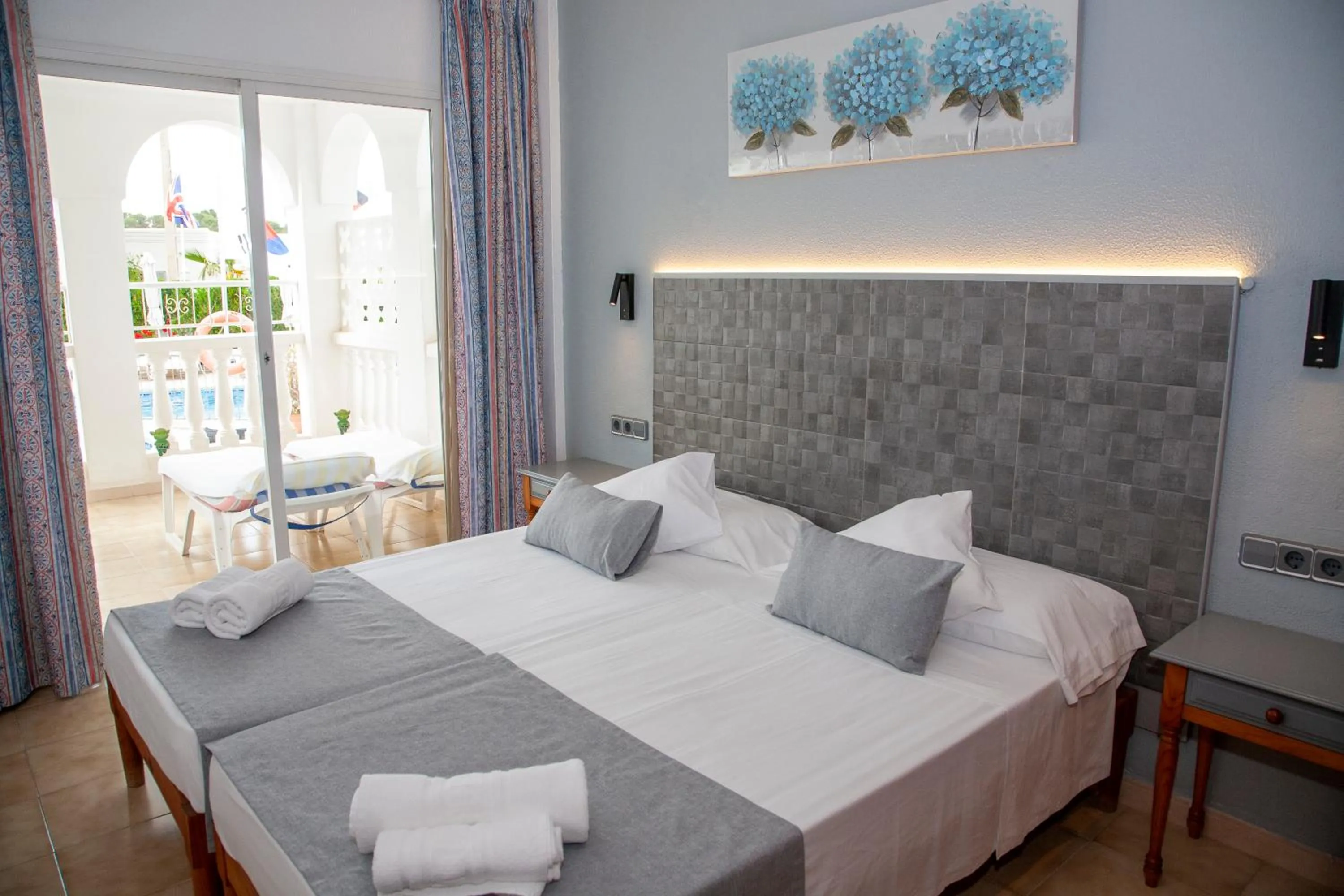 Bedroom, Bed in Atalaya Bosque Apartamentos