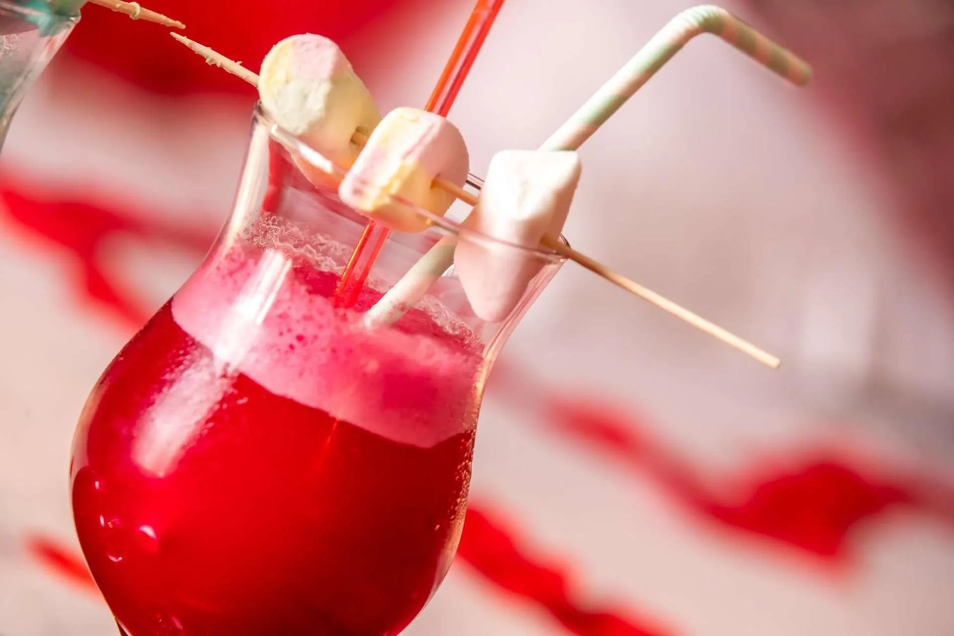 Lounge or bar in Brit Hotel Eden SPA Honfleur