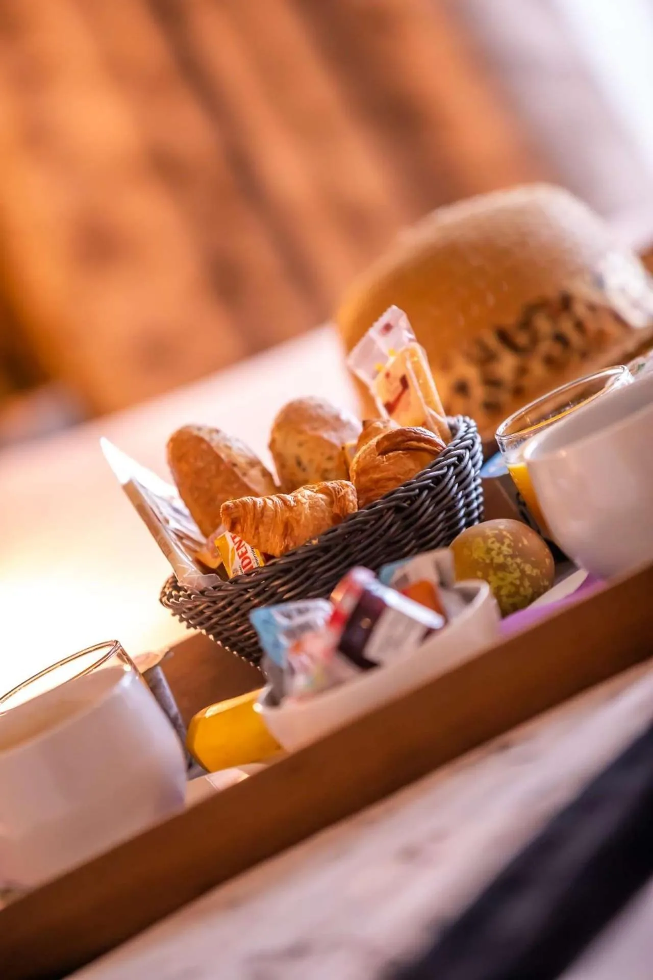 Food and drinks in Brit Hotel Eden SPA Honfleur