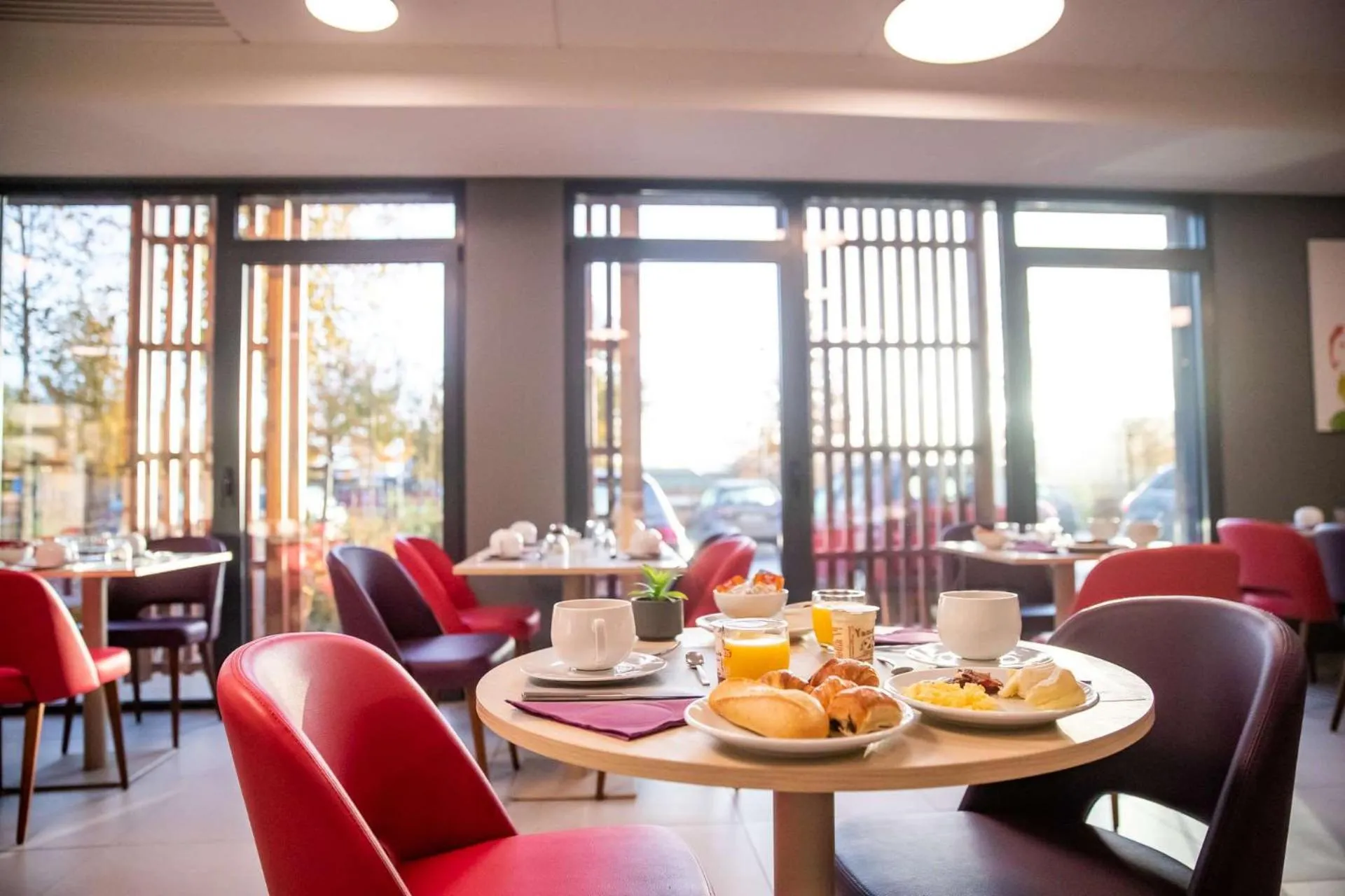 Breakfast in Brit Hotel Eden SPA Honfleur