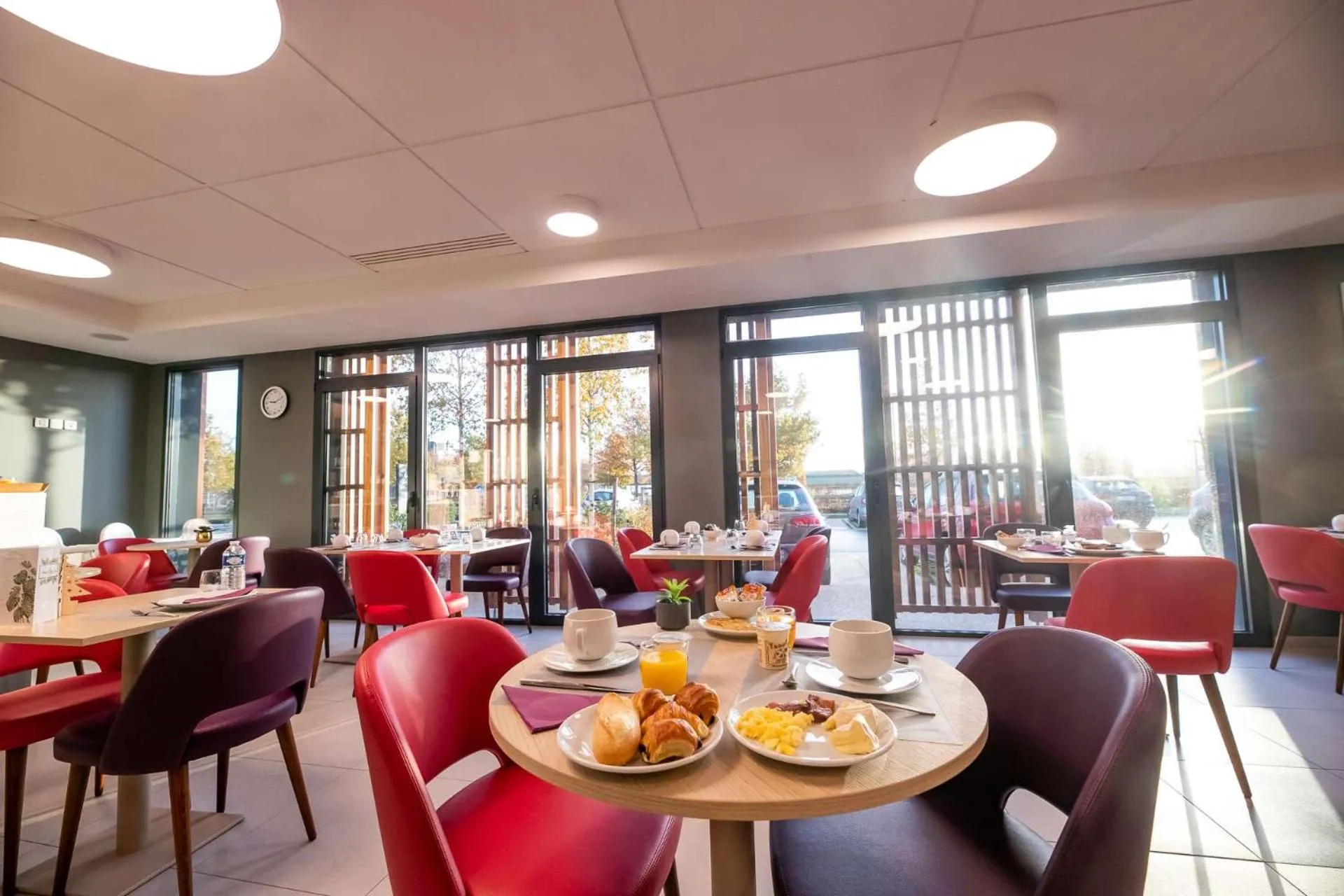 Restaurant/places to eat in Brit Hotel Eden SPA Honfleur