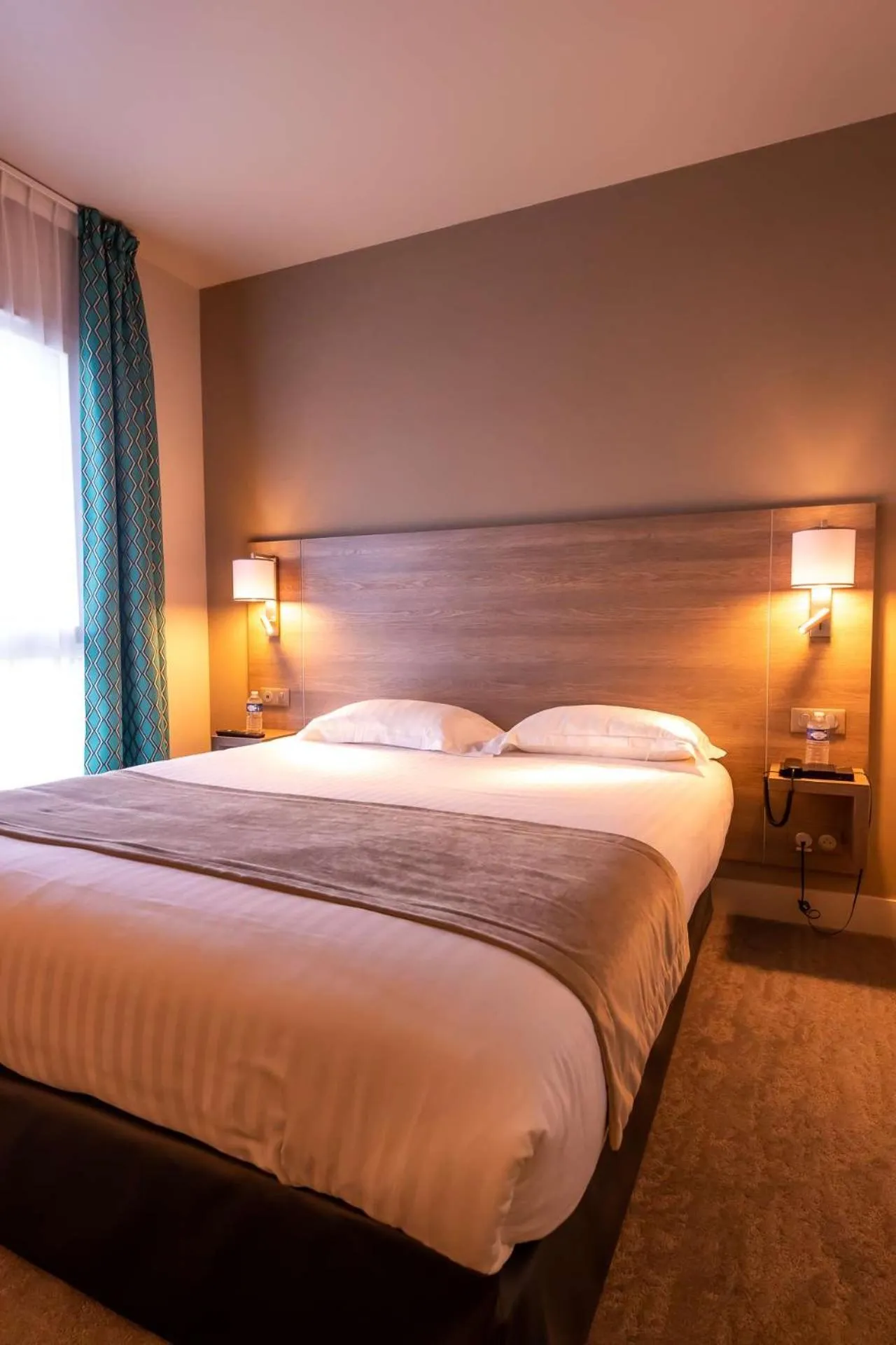 Bedroom, Bed in Brit Hotel Eden SPA Honfleur