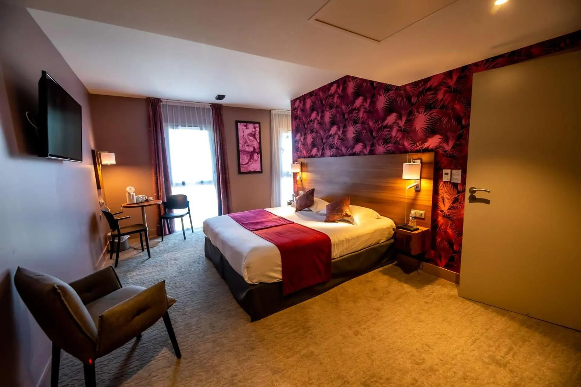 Bedroom, Bed in Brit Hotel Eden SPA Honfleur