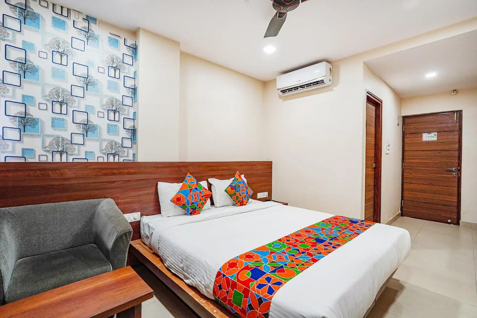 Deluxe Room - single occupancy in FabHotel Rove Inn & Suites - Nr Thammenahalli Village Deluxe Room - single occupancy in FabHotel Rove Inn & Suites - Nr Thammenahalli Village